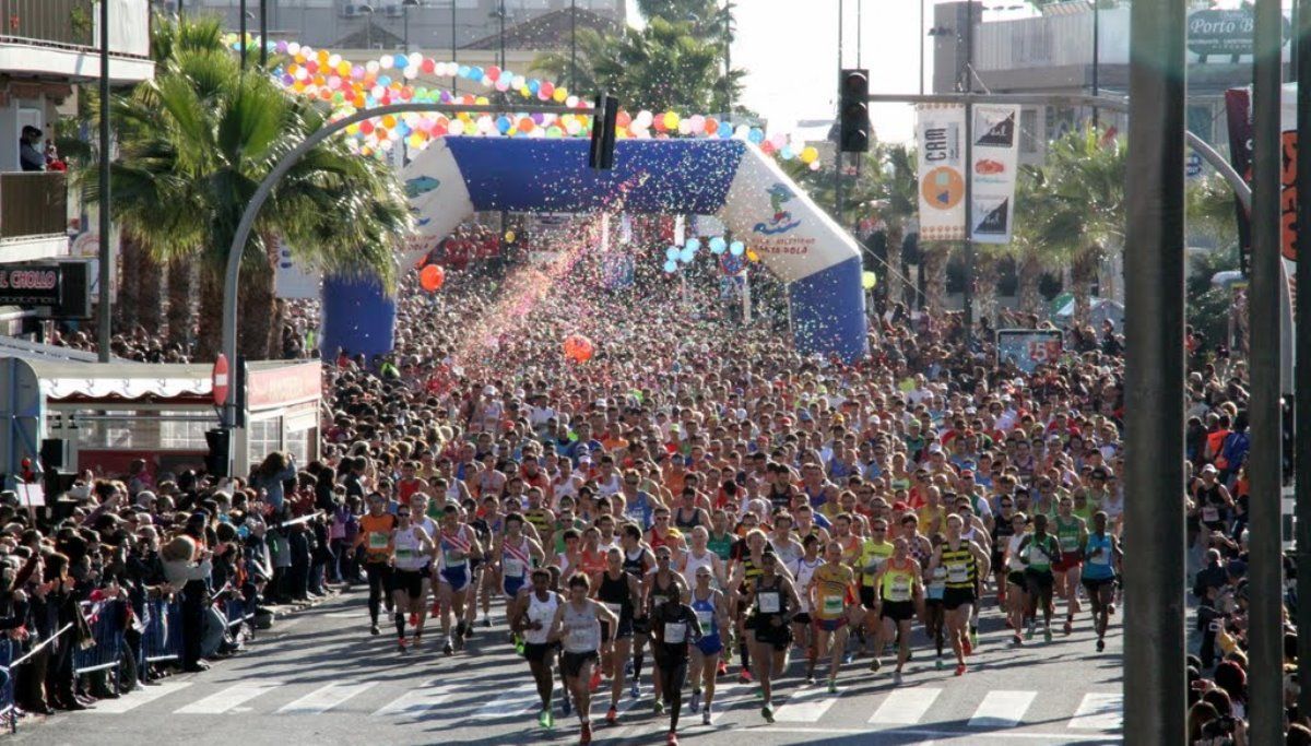 Salida de la Media Maratón de Santa Pola
