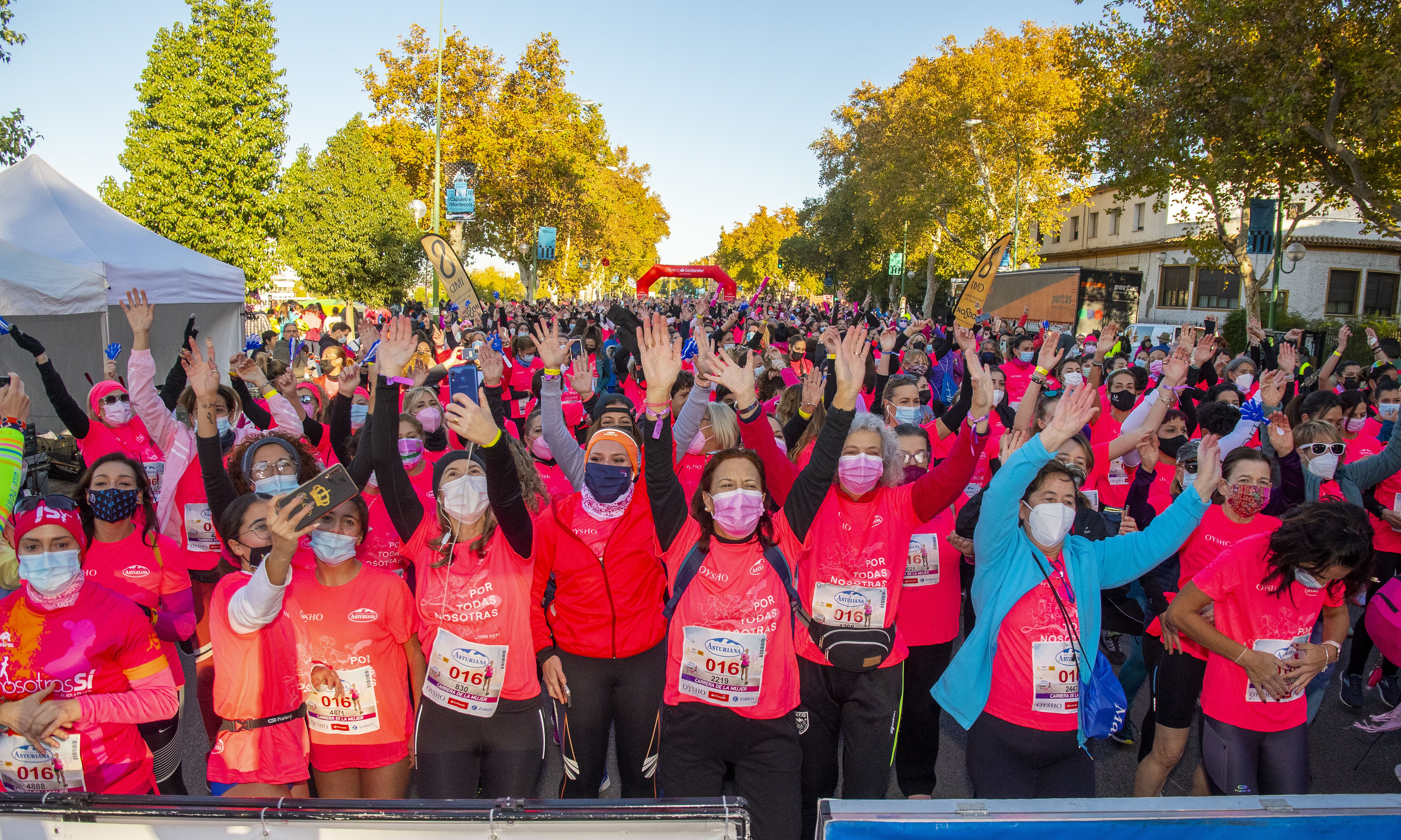 Las mejores fotos de la Carrera de la Mujer Central Lechera Asturiana Sevilla 2021 (SALIDA / GALERÍA 1)