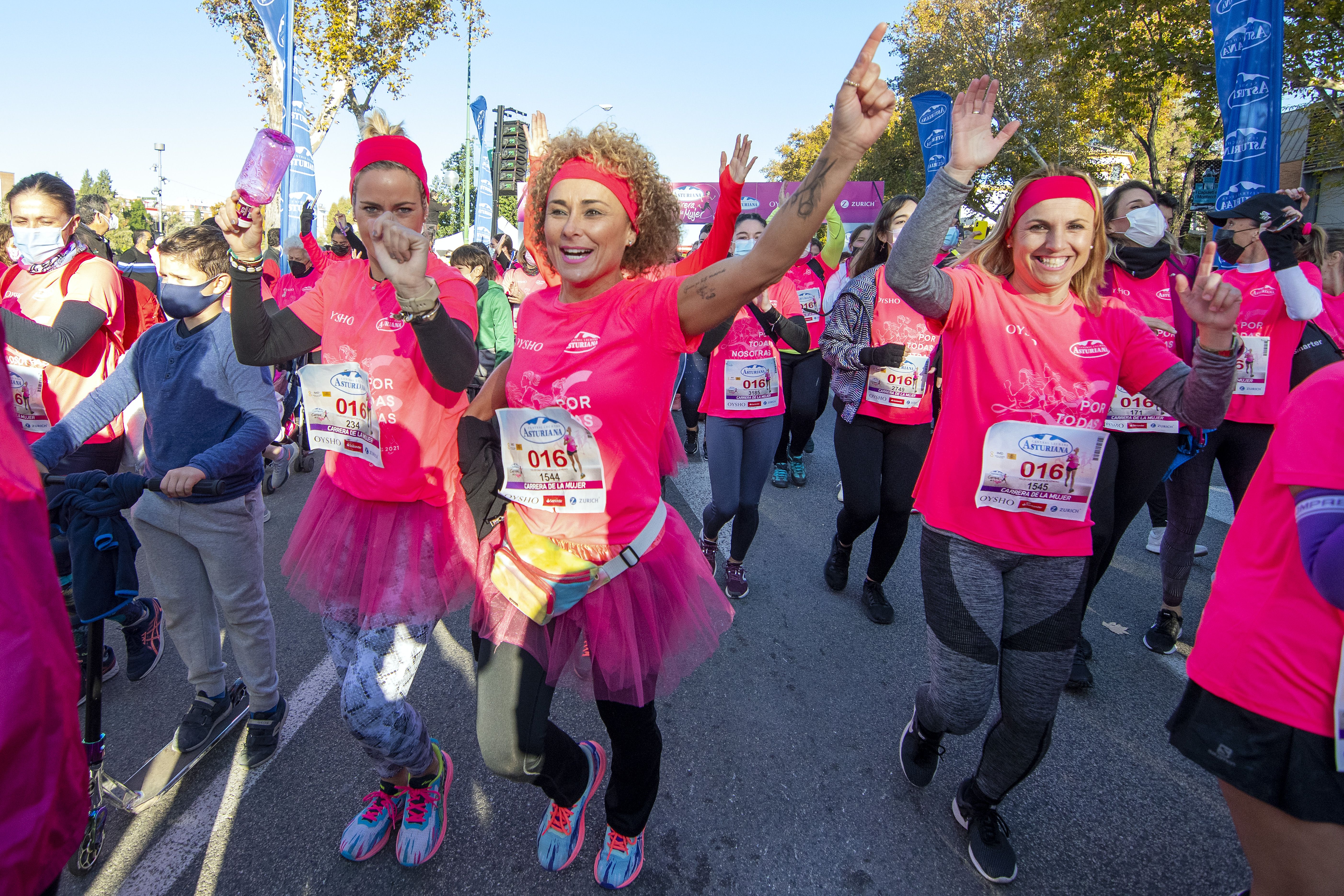 Las mejores fotos de la Carrera de la Mujer Central Lechera Asturiana Sevilla 2021 (SALIDA / GALERÍA 2)