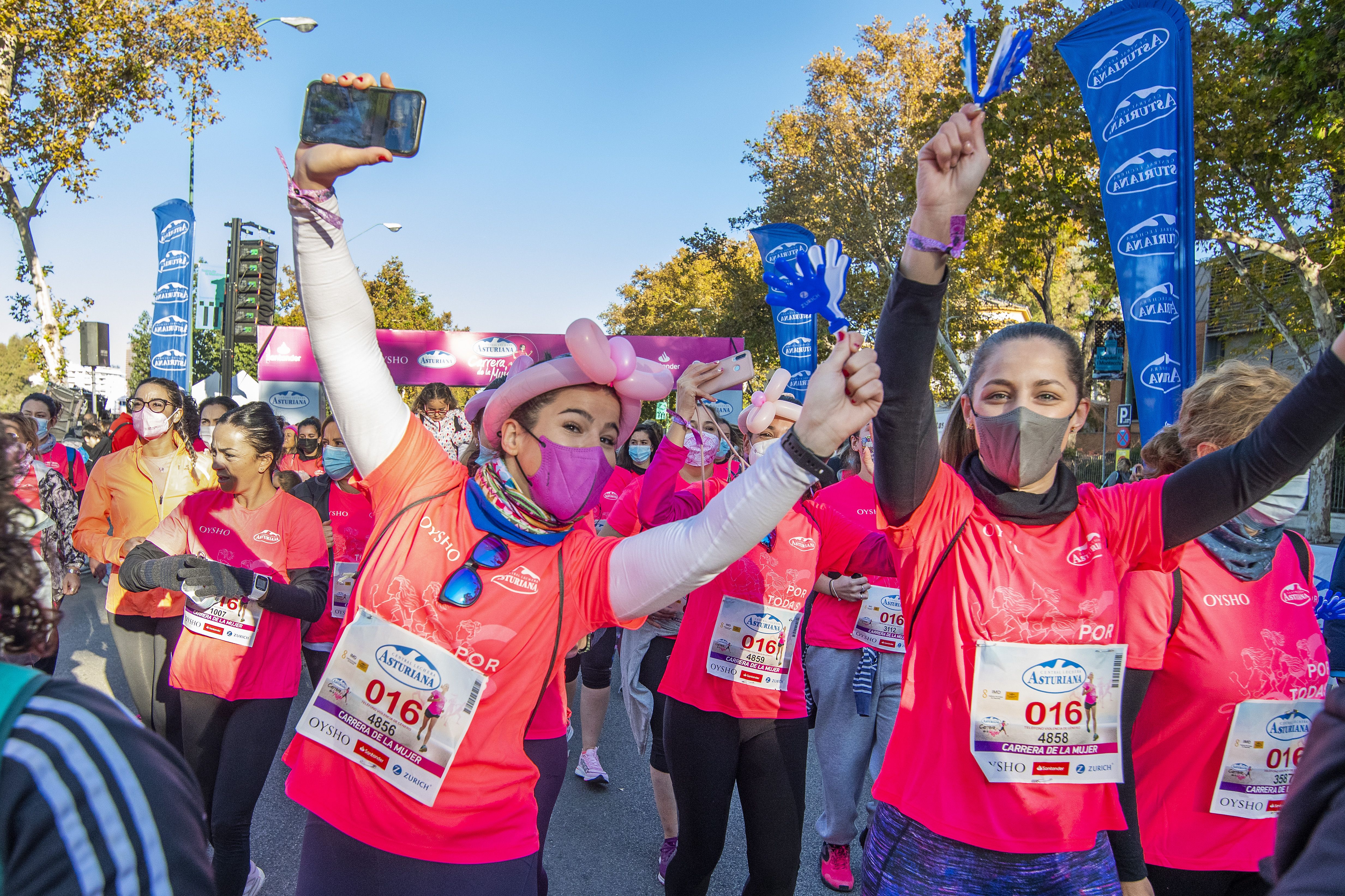 Las mejores fotos de la Carrera de la Mujer Central Lechera Asturiana Sevilla 2021 (SALIDA / GALERÍA 2)