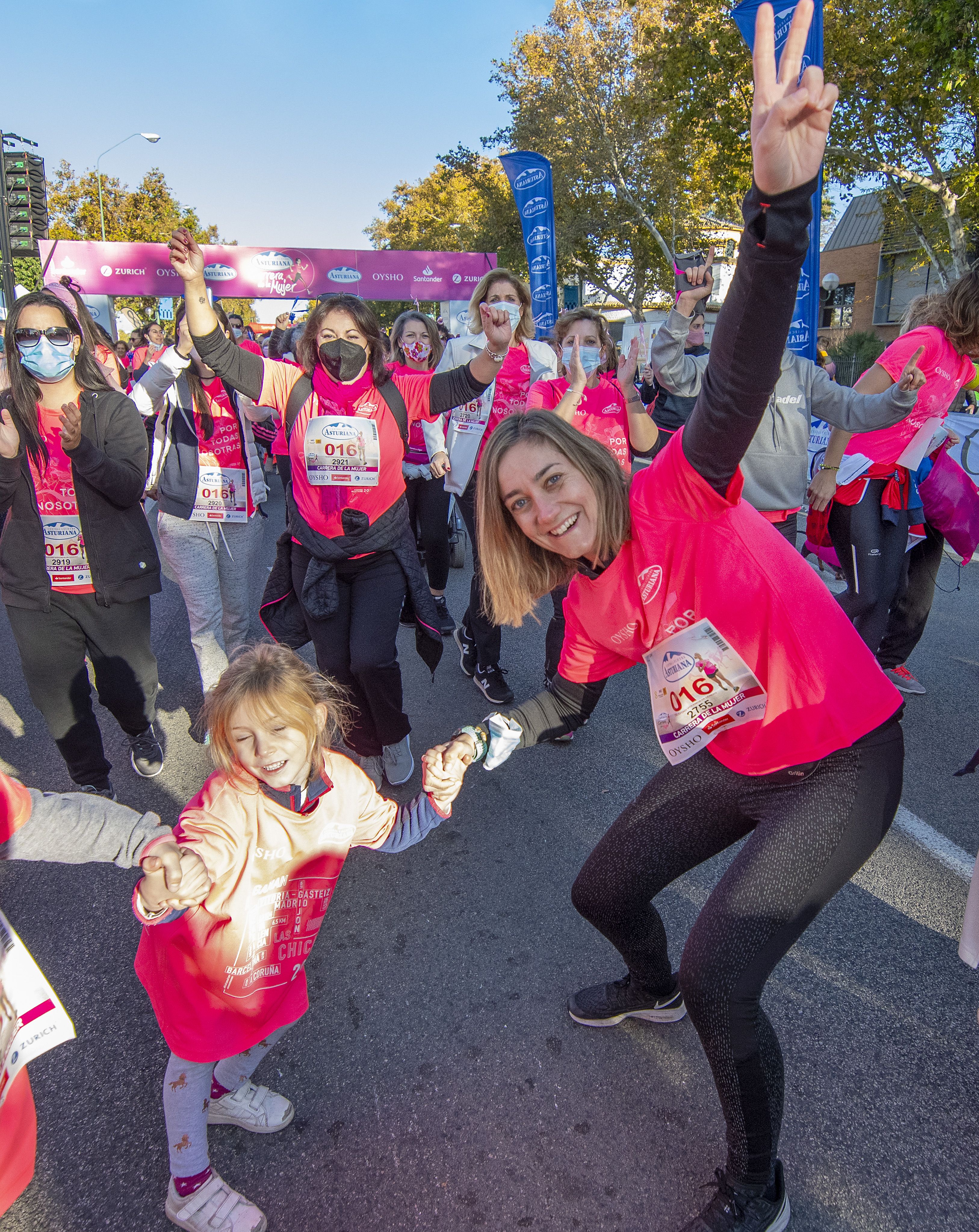 Las mejores fotos de la Carrera de la Mujer Central Lechera Asturiana Sevilla 2021 (SALIDA / GALERÍA 2)