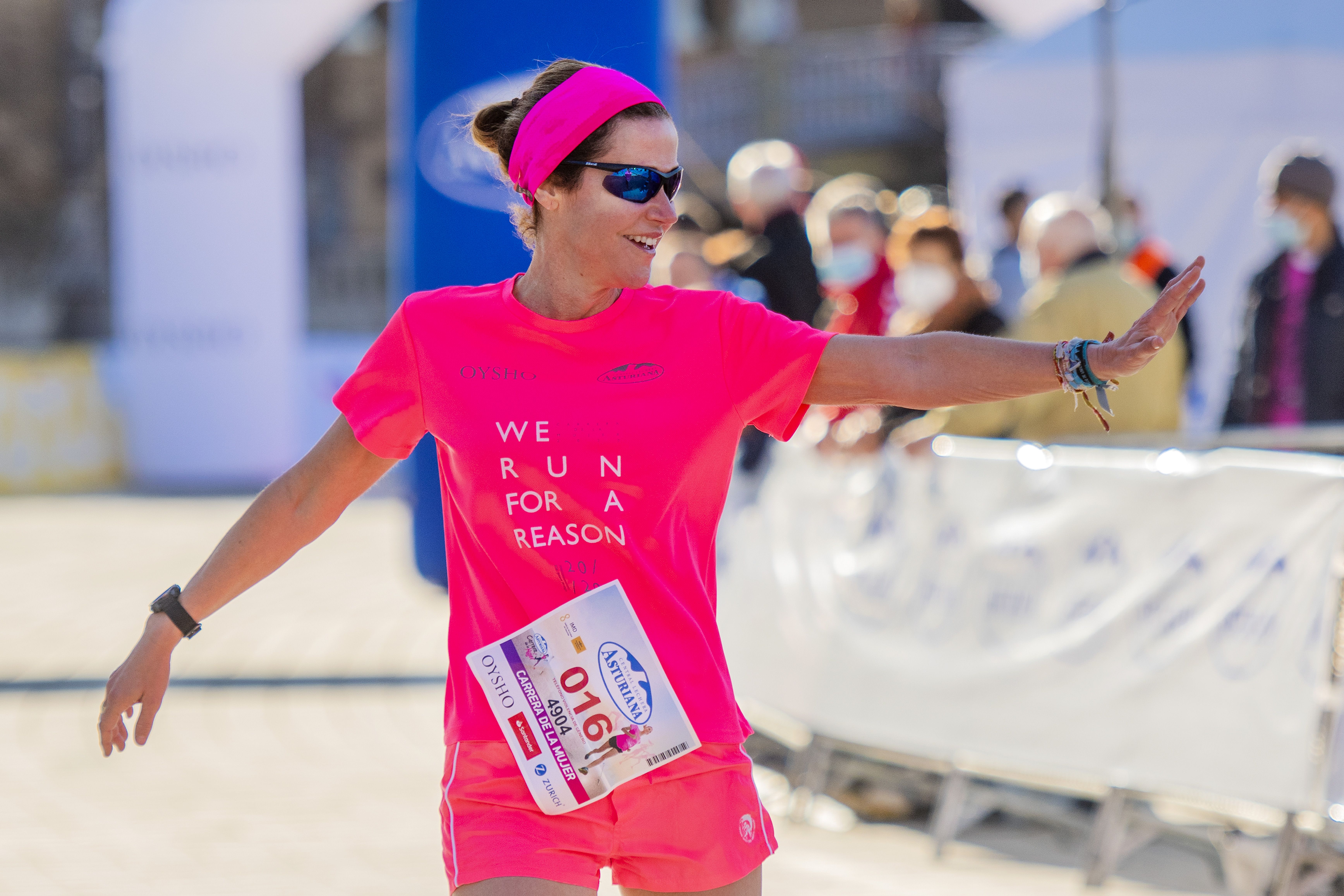 Las mejores fotos de la Carrera de la Mujer Central Lechera Asturiana Sevilla 2021 (LLEGADAS A META / GALERÍA 1)