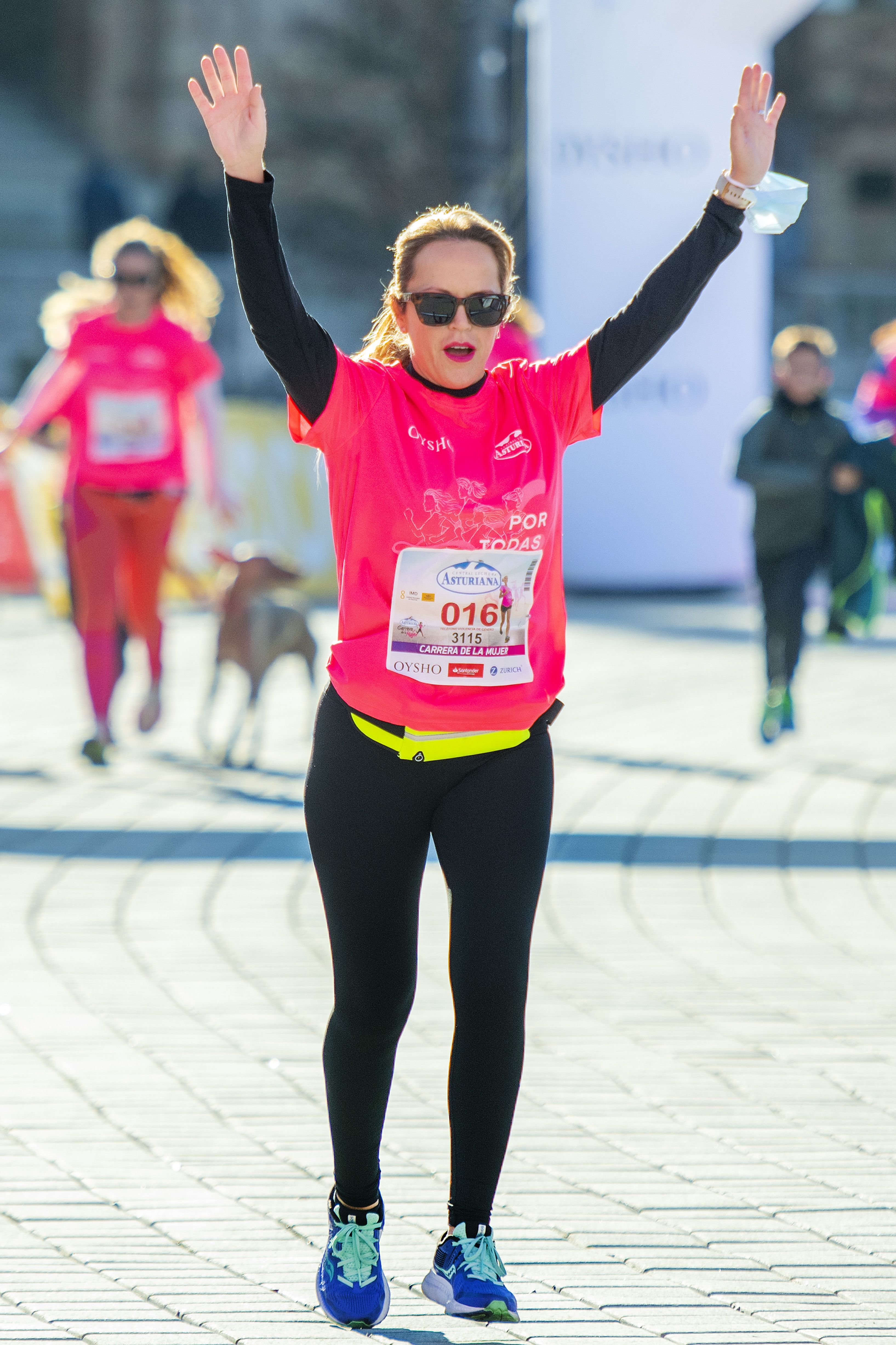 Las mejores fotos de la Carrera de la Mujer Central Lechera Asturiana Sevilla 2021 (LLEGADAS A META / GALERÍA 2)