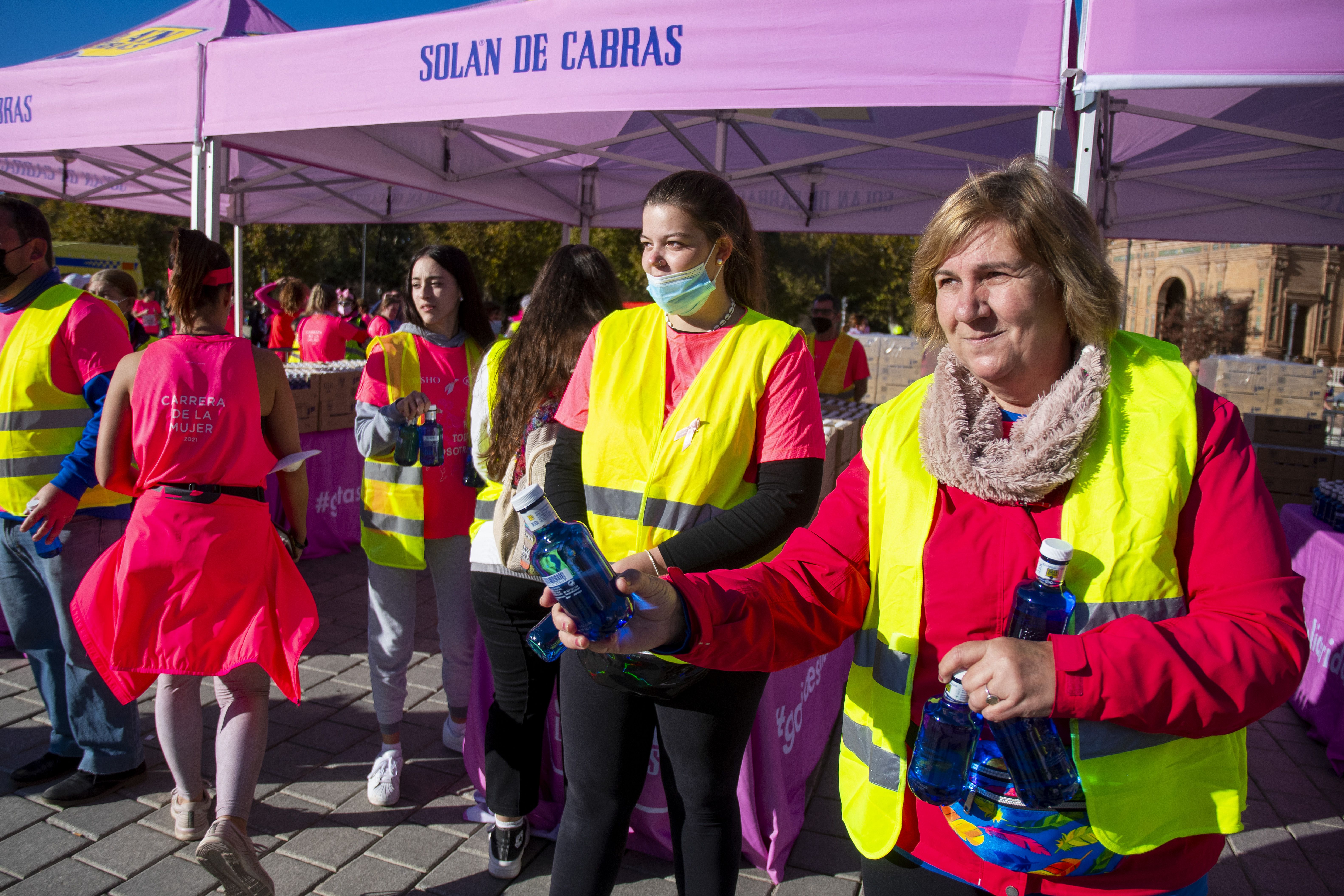 Las mejores fotos de la Carrera de la Mujer Central Lechera Asturiana Sevilla 2021 (LLEGADAS A META / GALERÍA 2)