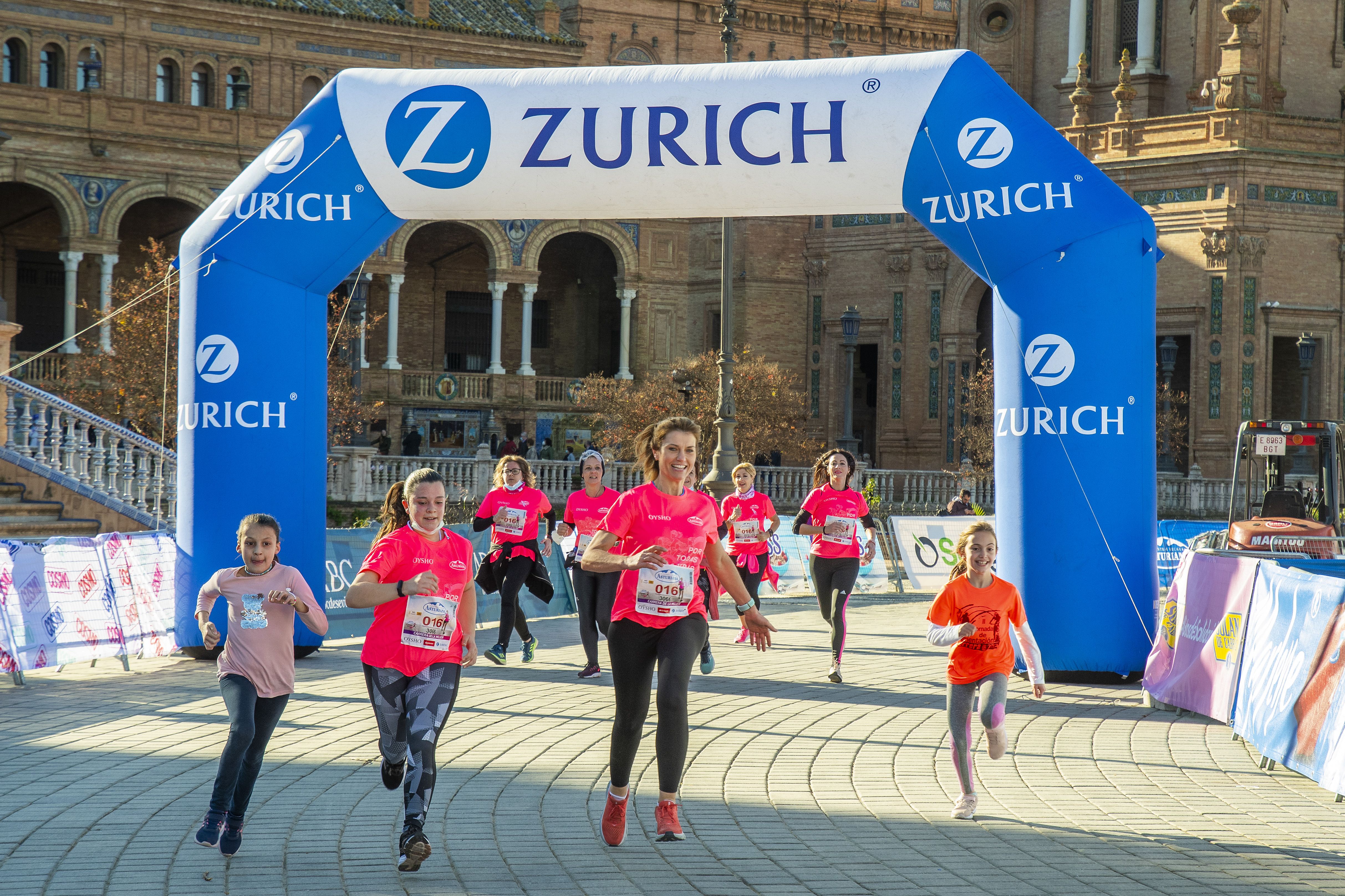 Las mejores fotos de la Carrera de la Mujer Central Lechera Asturiana Sevilla 2021 (LLEGADAS A META / GALERÍA 3)
