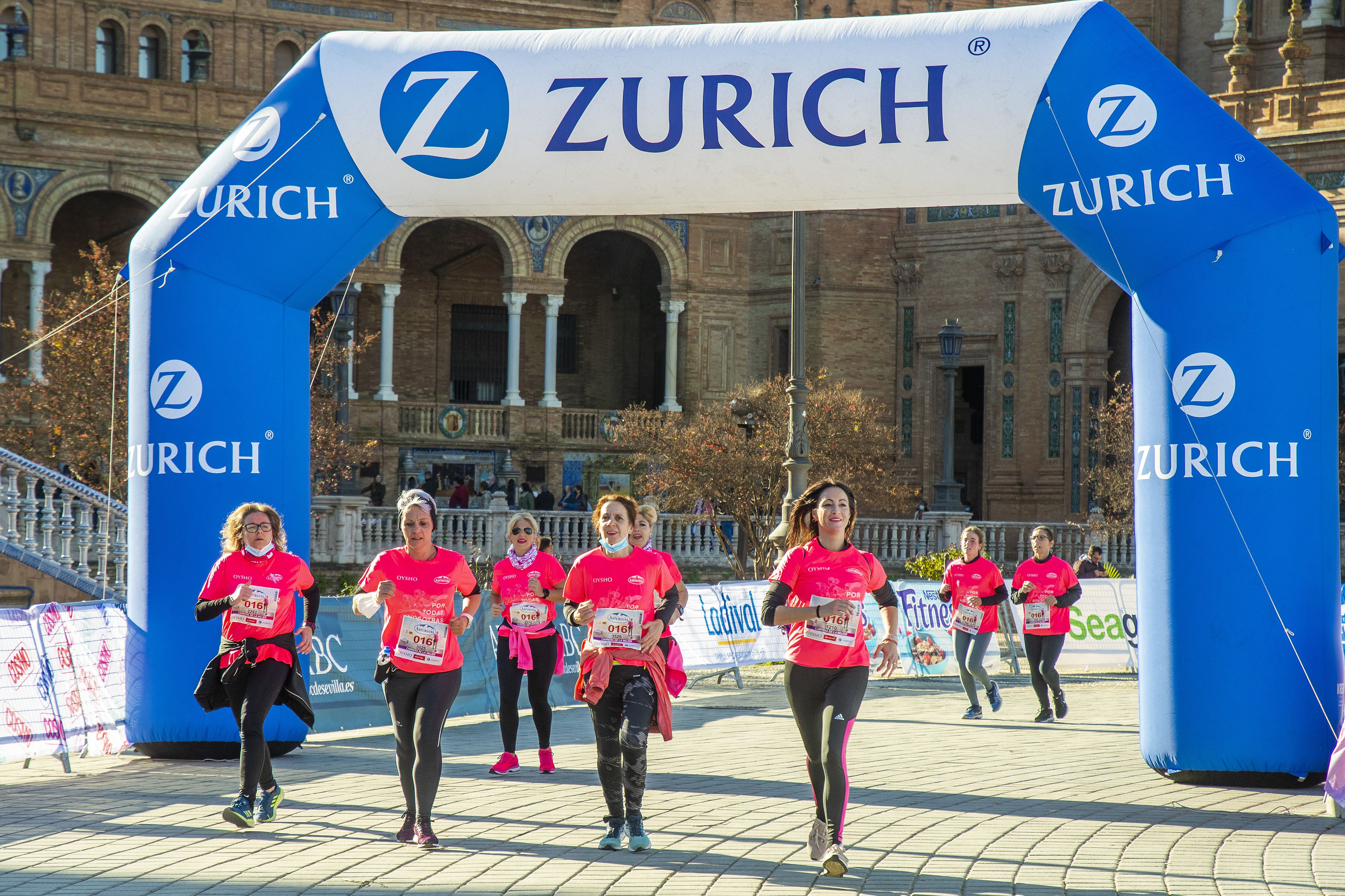 Las mejores fotos de la Carrera de la Mujer Central Lechera Asturiana Sevilla 2021 (LLEGADAS A META / GALERÍA 3)