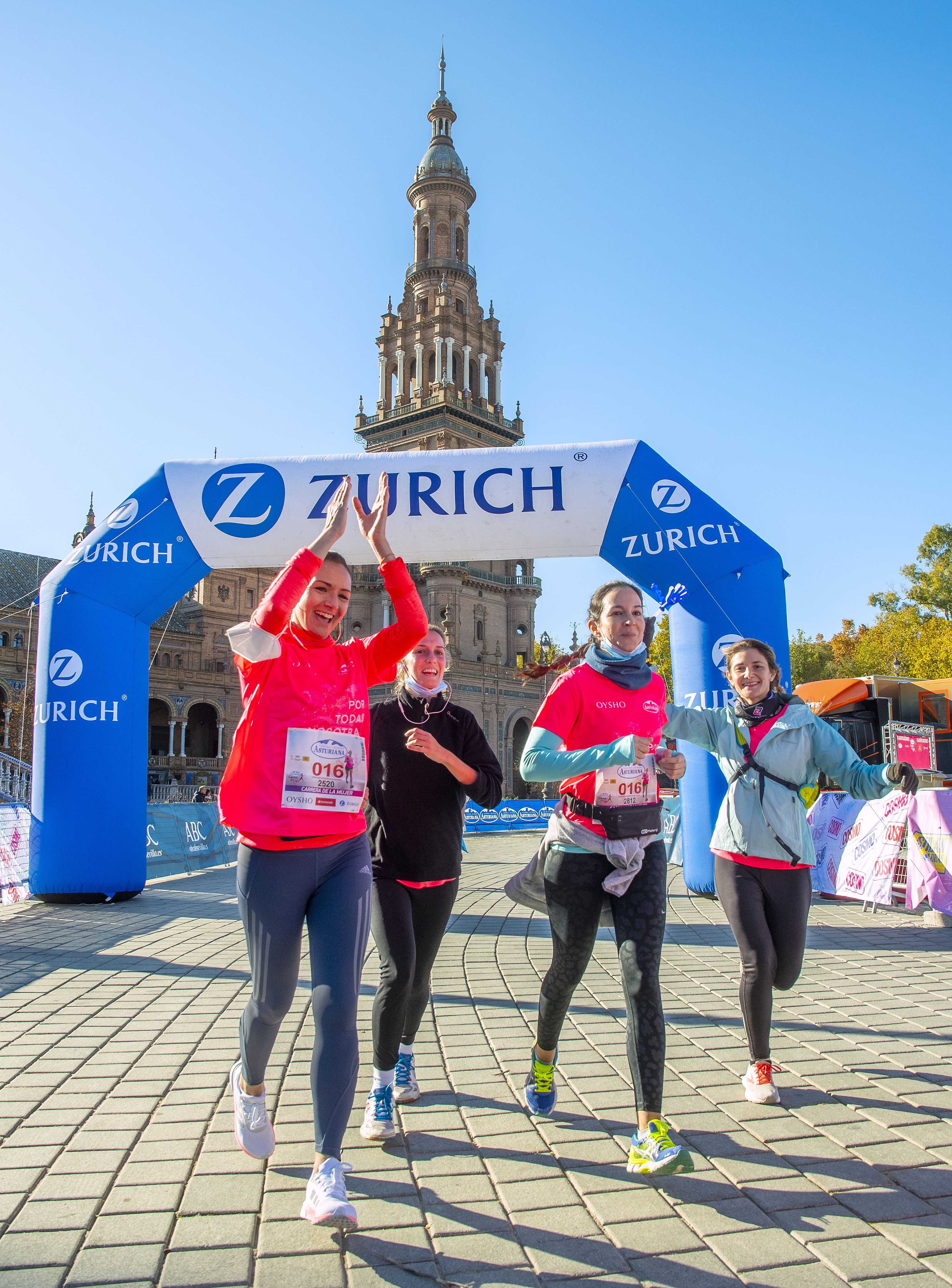 Las mejores fotos de la Carrera de la Mujer Central Lechera Asturiana Sevilla 2021 (LLEGADAS A META / GALERÍA 3)