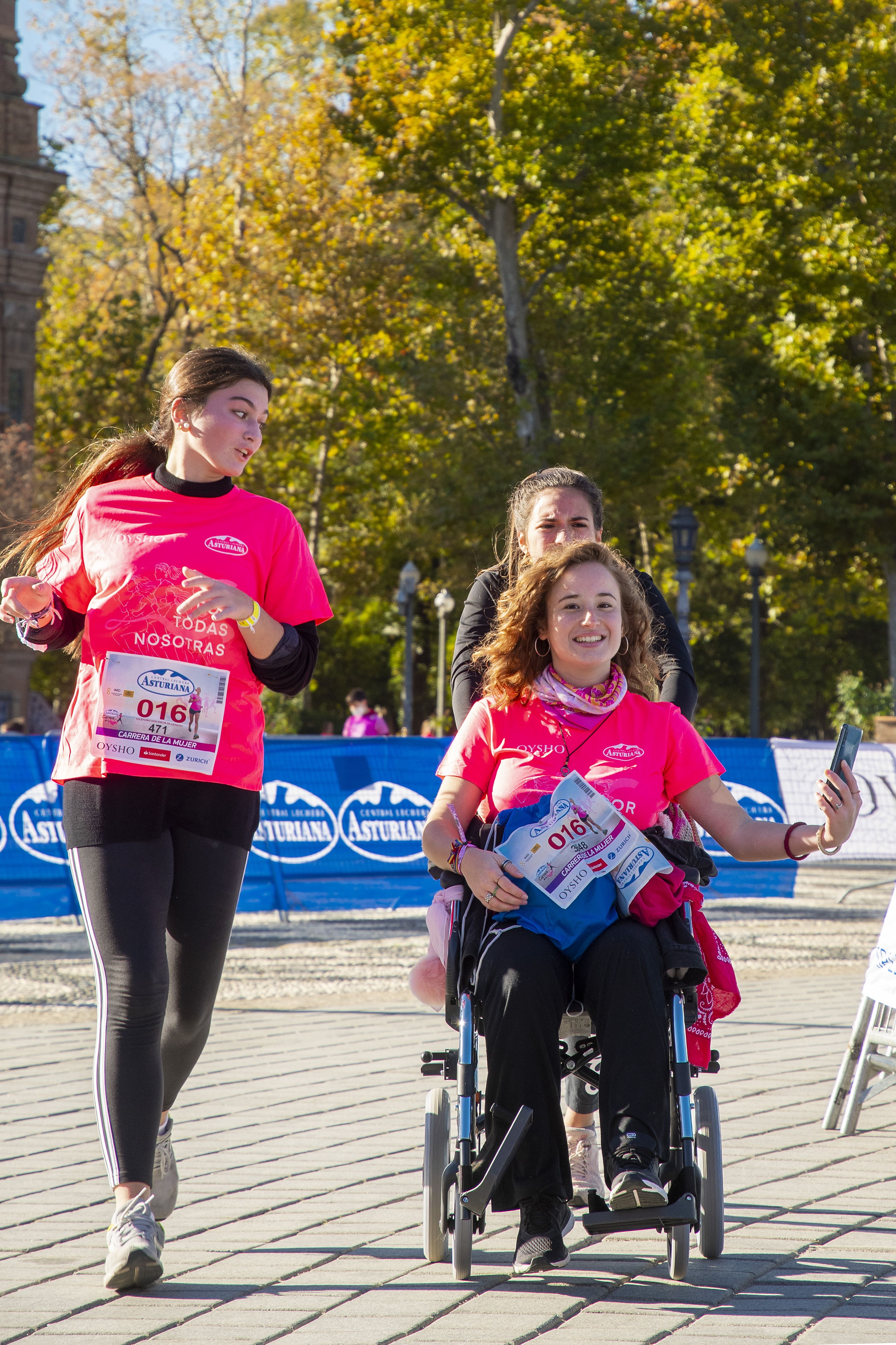 Las mejores fotos de la Carrera de la Mujer Central Lechera Asturiana Sevilla 2021 (LLEGADAS A META / GALERÍA 3)