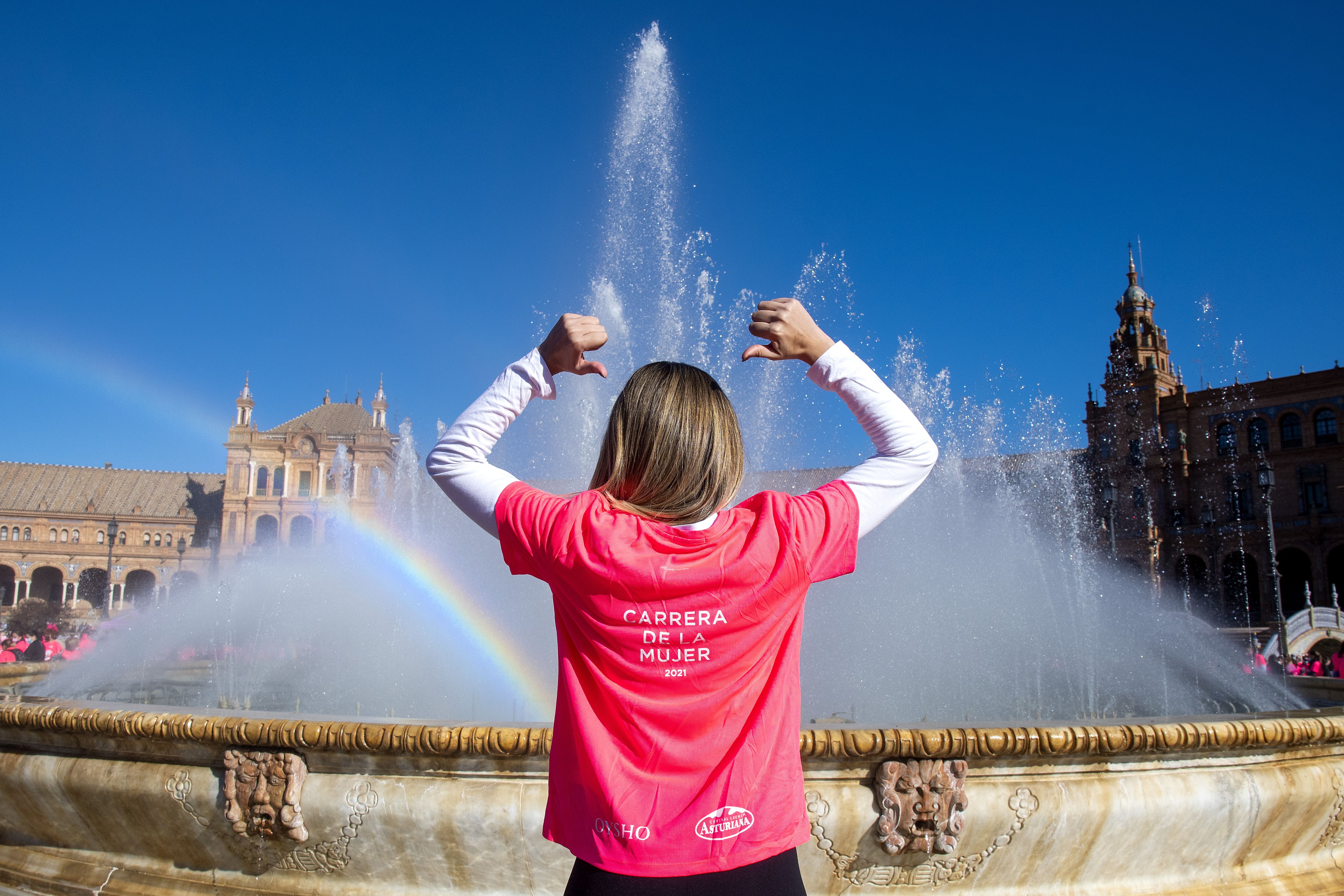 Las mejores fotos de la Carrera de la Mujer Central Lechera Asturiana Sevilla 2021 (LLEGADAS A META / GALERÍA 4)