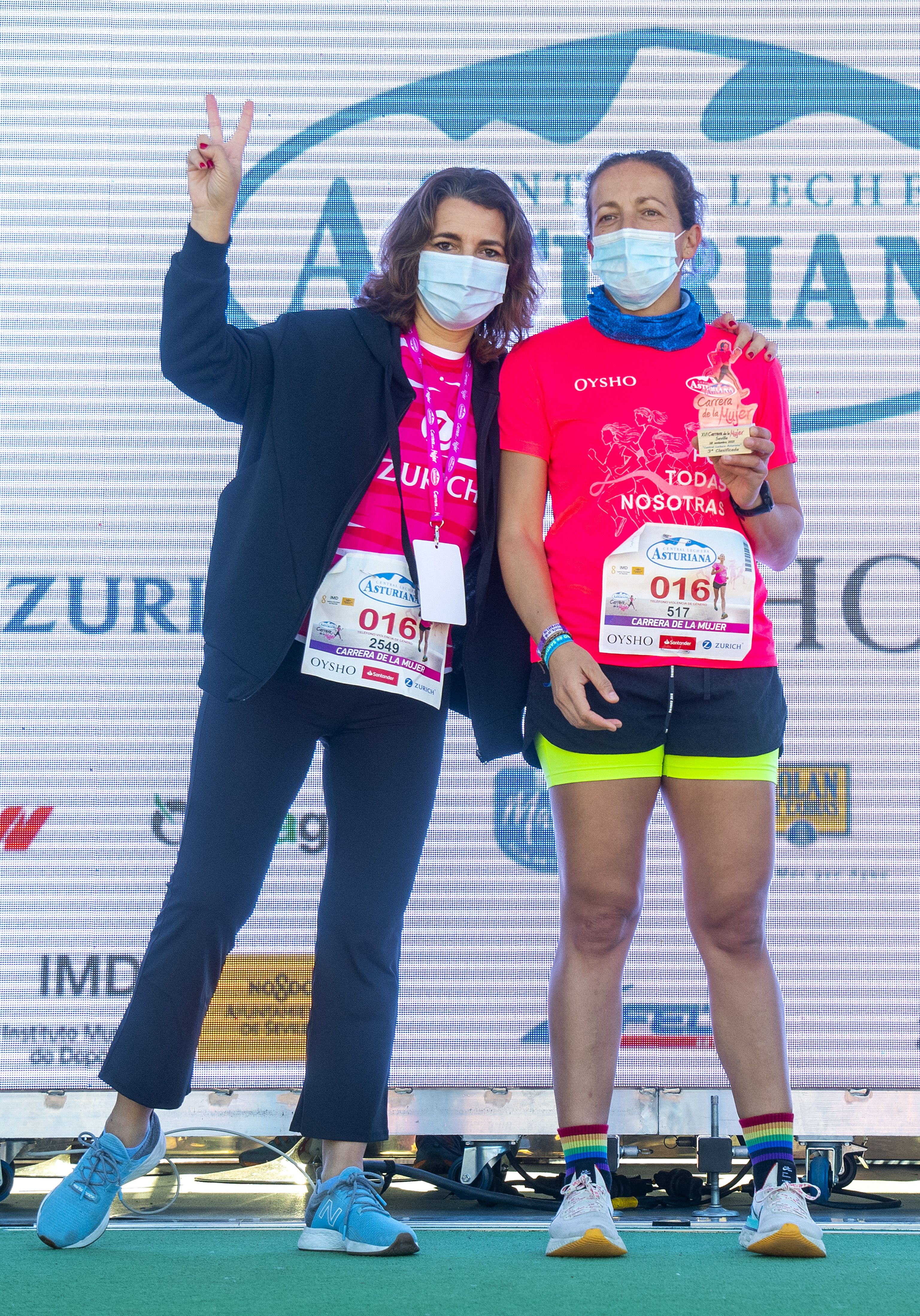 Las mejores fotos de la Carrera de la Mujer Central Lechera Asturiana Sevilla 2021 (CEREMONIAS DE PREMIACIÓN / GALERÍA 2)