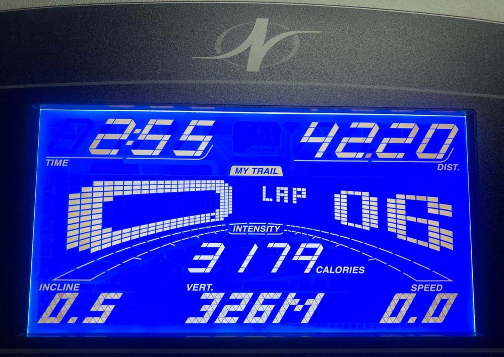 Txus Canas ha corrido un maratón en cinta en 2:55