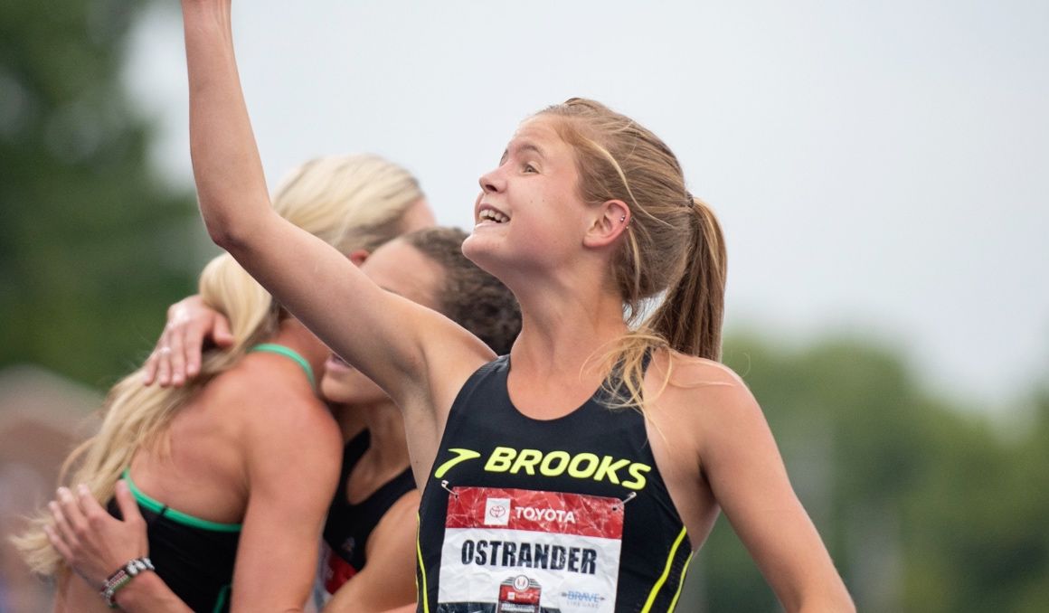 Allie Ostrander celebrando su clasificación para el Campeonato del Mundo de Doha 2019. BROOKS.