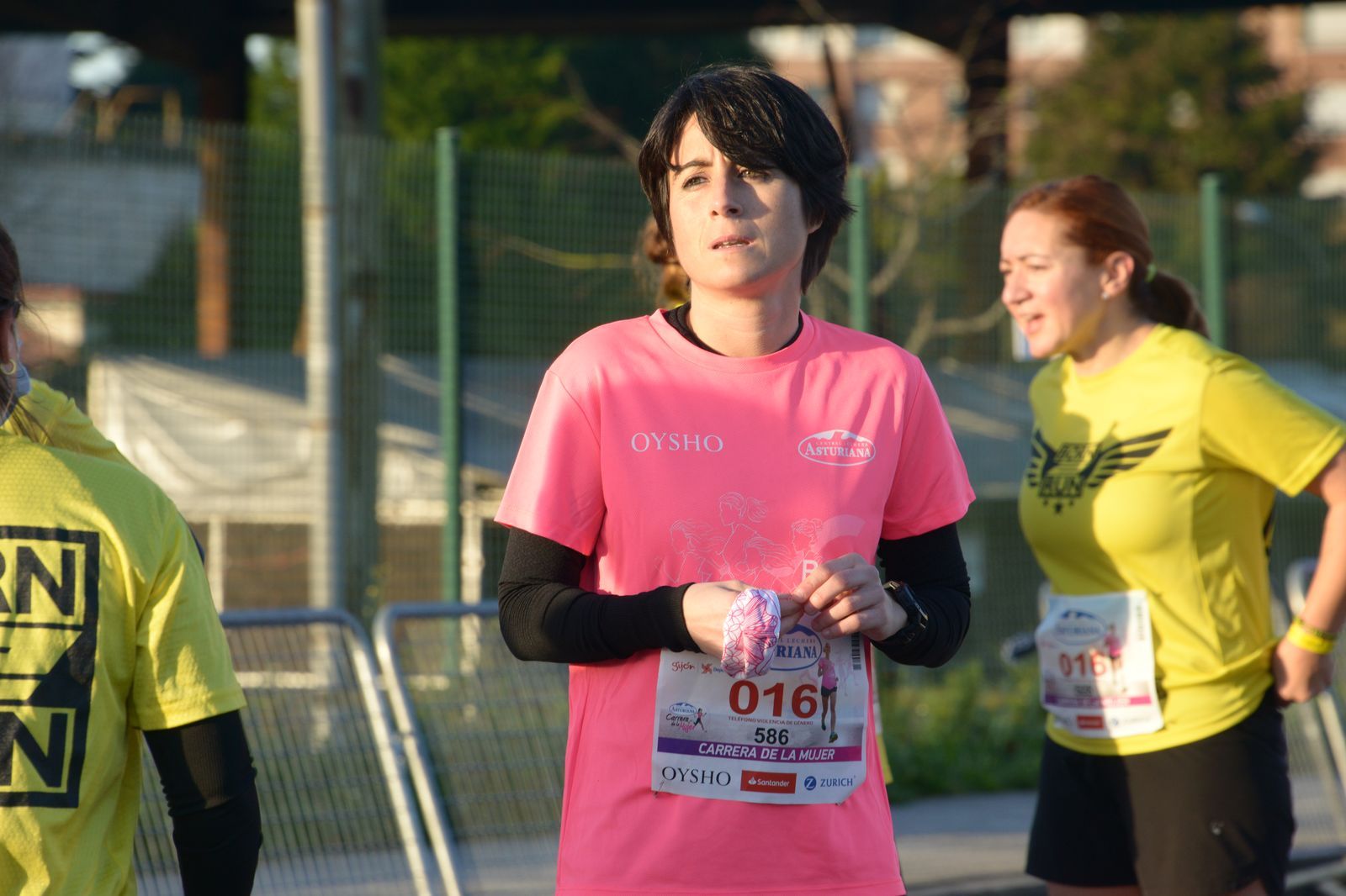 Las mejores fotos de la Carrera de la Mujer Central Lechera Asturiana Gijón 2021 (AMBIENTE DE SALIDA)