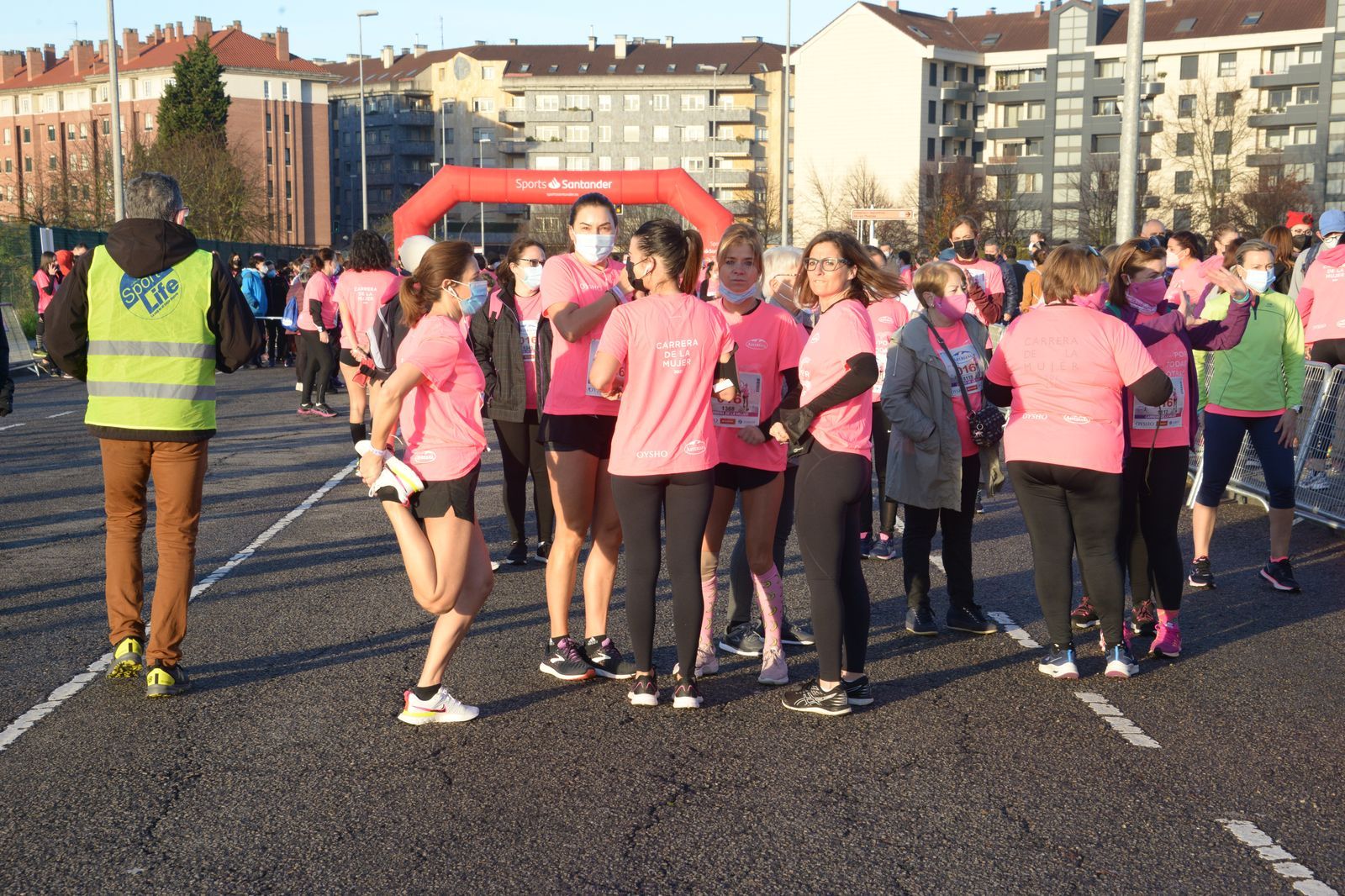 Las mejores fotos de la Carrera de la Mujer Central Lechera Asturiana Gijón 2021 (AMBIENTE DE SALIDA)