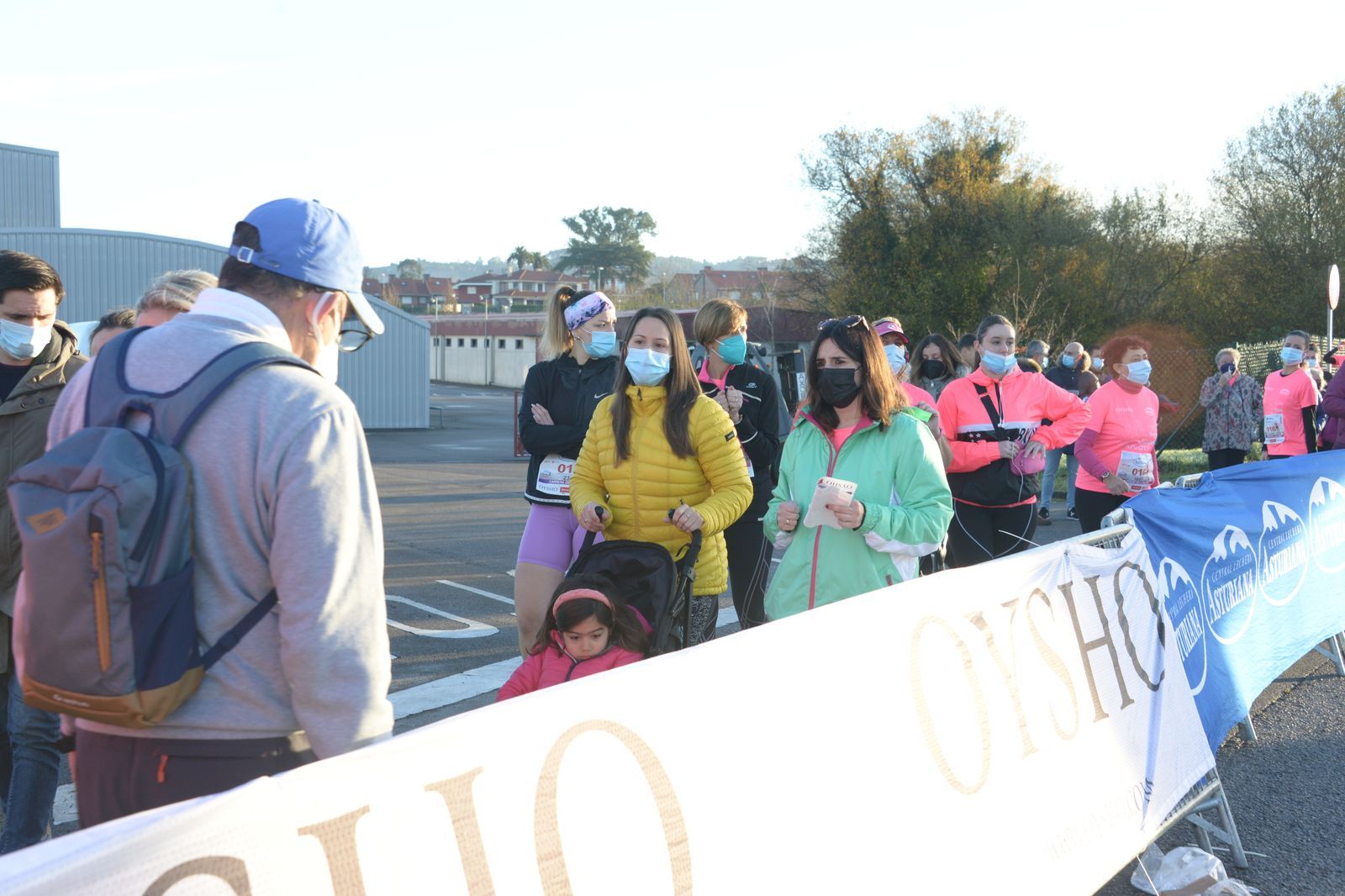 Las mejores fotos de la Carrera de la Mujer Central Lechera Asturiana Gijón 2021 (AMBIENTE DE SALIDA)