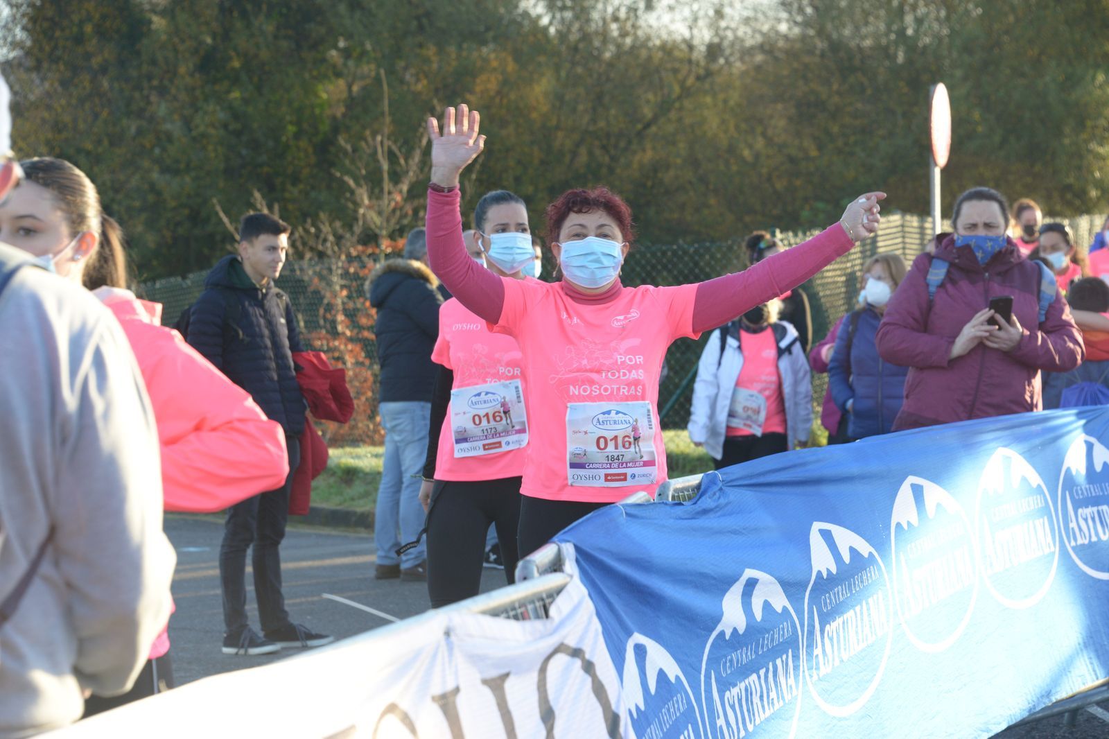Las mejores fotos de la Carrera de la Mujer Central Lechera Asturiana Gijón 2021 (AMBIENTE DE SALIDA)
