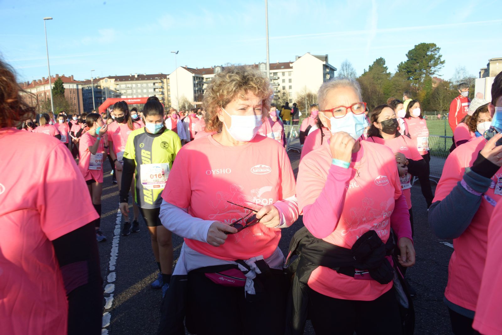 Las mejores fotos de la Carrera de la Mujer Central Lechera Asturiana Gijón 2021 (AMBIENTE DE SALIDA)