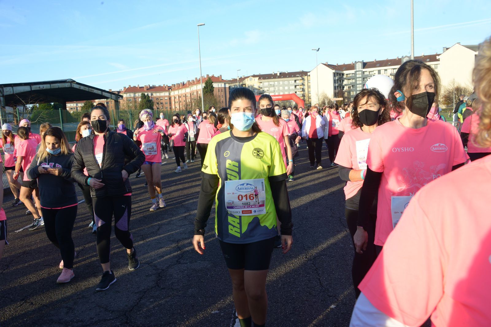 Las mejores fotos de la Carrera de la Mujer Central Lechera Asturiana Gijón 2021 (AMBIENTE DE SALIDA)