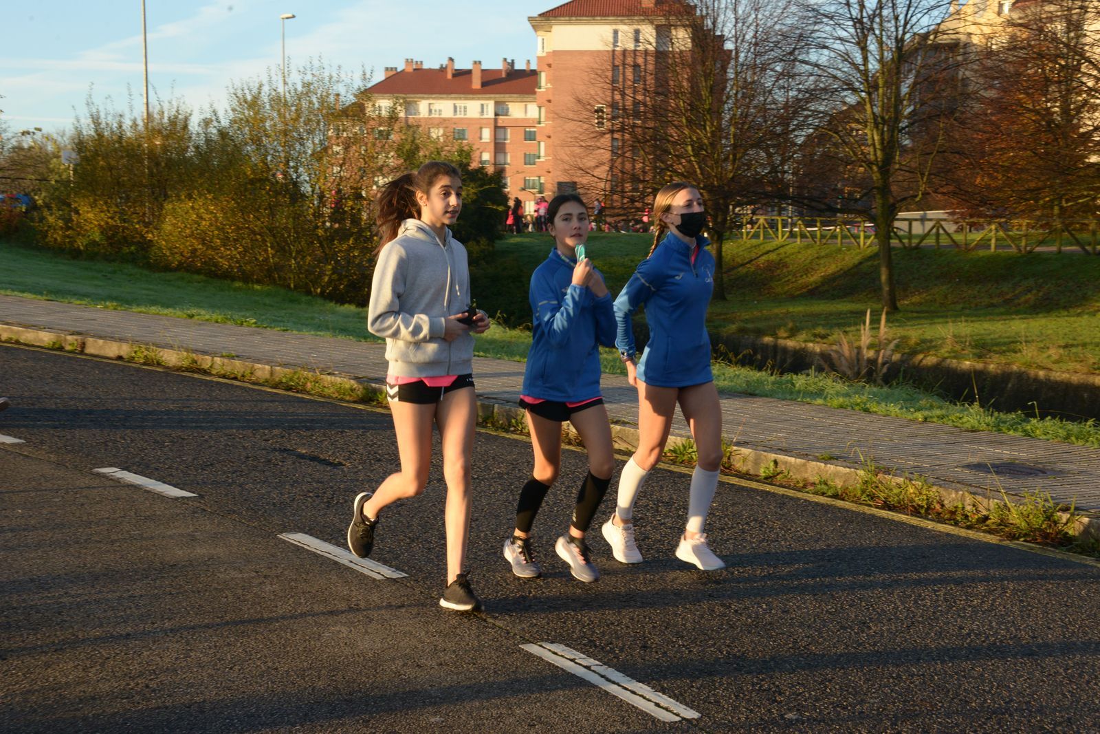 Las mejores fotos de la Carrera de la Mujer Central Lechera Asturiana Gijón 2021 (AMBIENTE DE SALIDA)