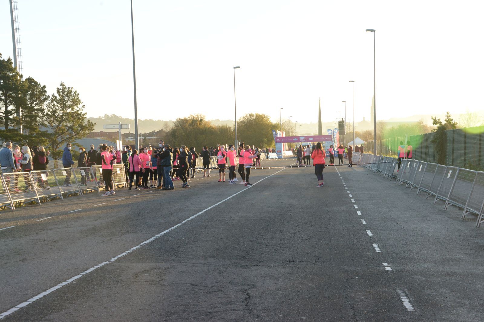 Las mejores fotos de la Carrera de la Mujer Central Lechera Asturiana Gijón 2021 (AMBIENTE DE SALIDA)