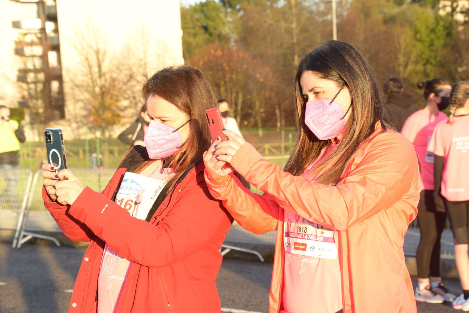 Las mejores fotos de la Carrera de la Mujer Central Lechera Asturiana Gijón 2021 (AMBIENTE DE SALIDA)