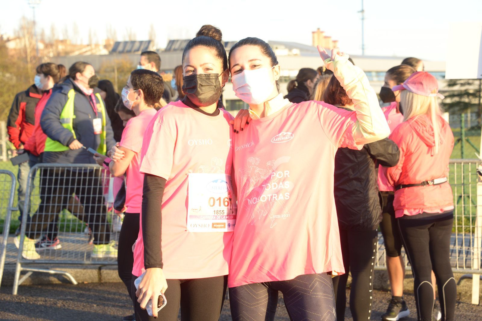 Las mejores fotos de la Carrera de la Mujer Central Lechera Asturiana Gijón 2021 (AMBIENTE DE SALIDA)