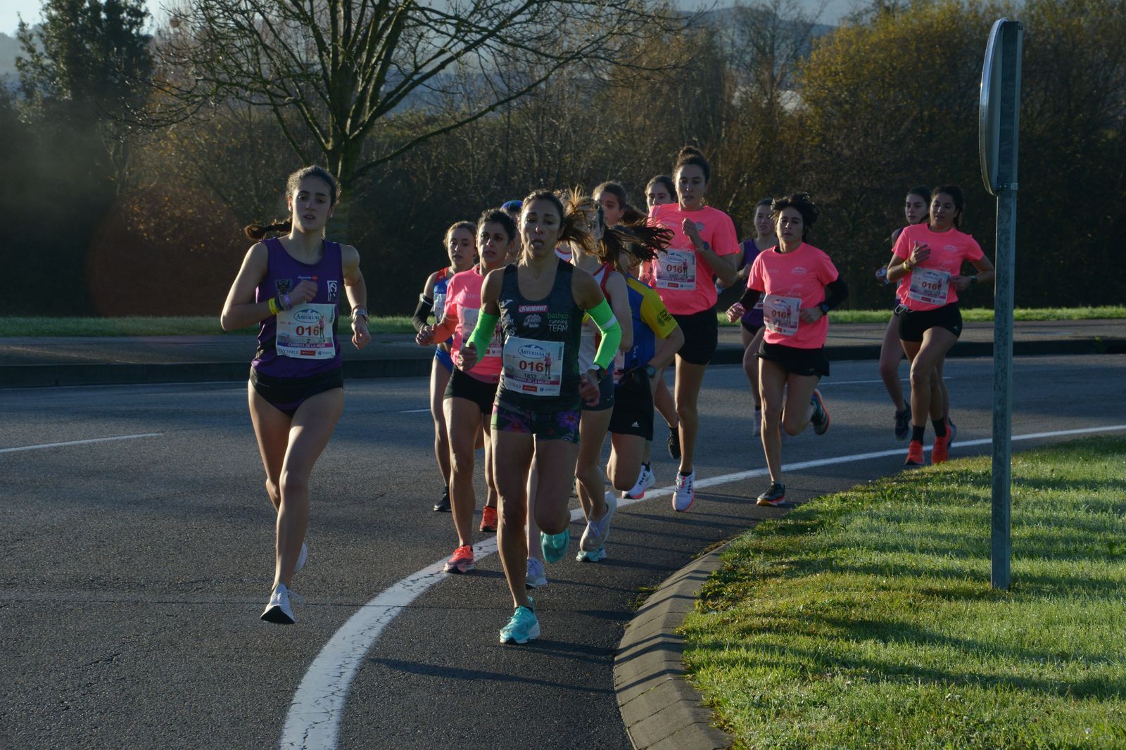 Las mejores fotos de la Carrera de la Mujer Central Lechera Asturiana Gijón 2021 (CARRERA / GALERÍA 1)