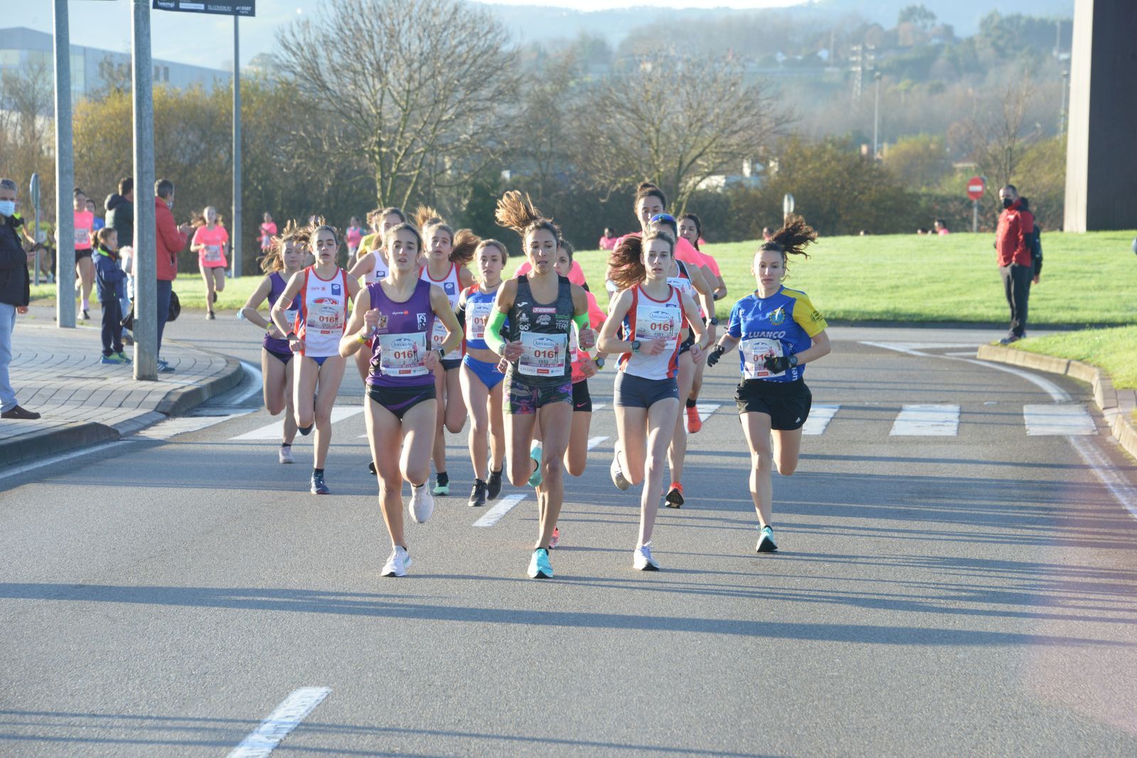 Las mejores fotos de la Carrera de la Mujer Central Lechera Asturiana Gijón 2021 (CARRERA / GALERÍA 1)