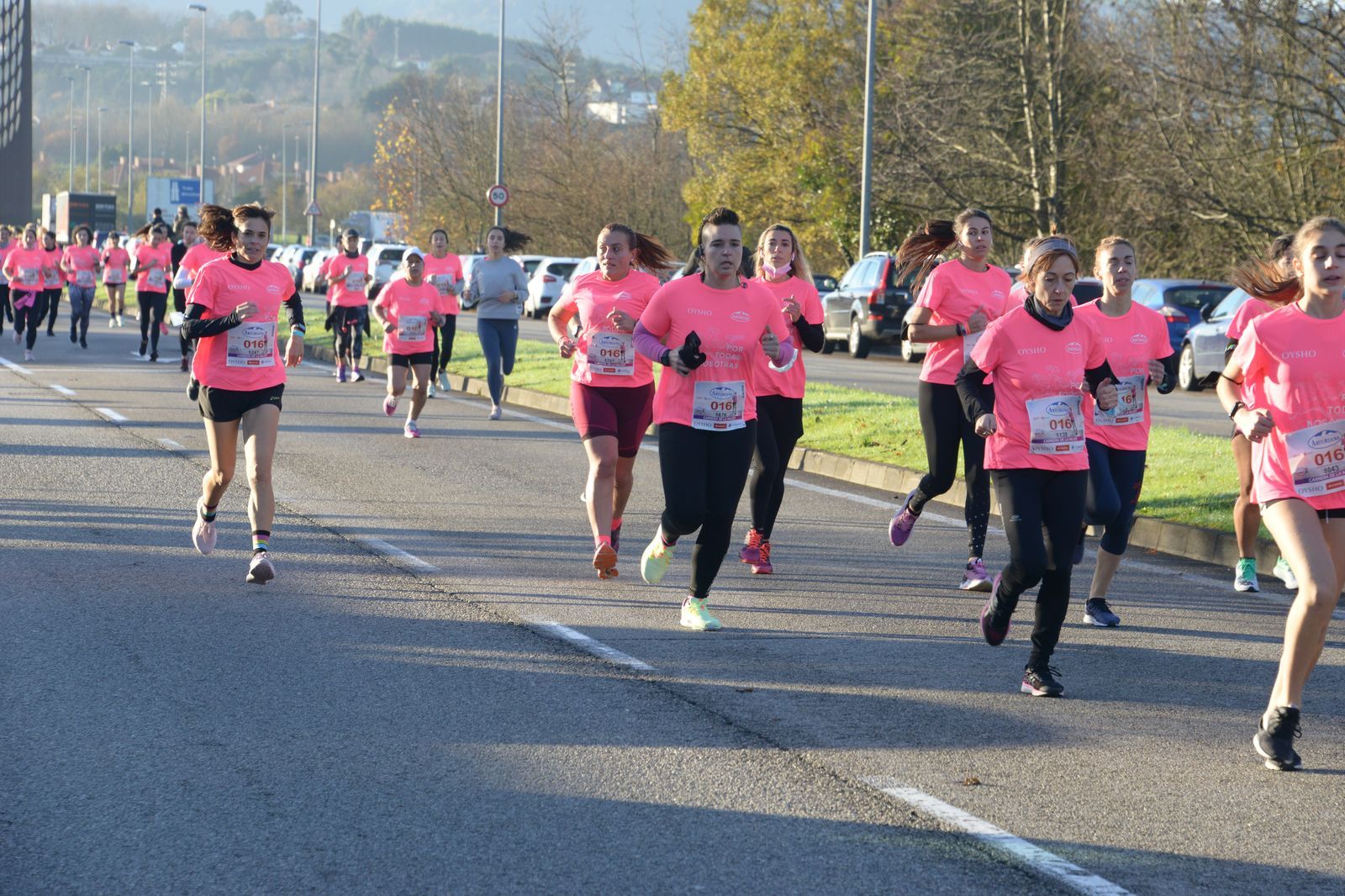 Las mejores fotos de la Carrera de la Mujer Central Lechera Asturiana Gijón 2021 (CARRERA / GALERÍA 1)