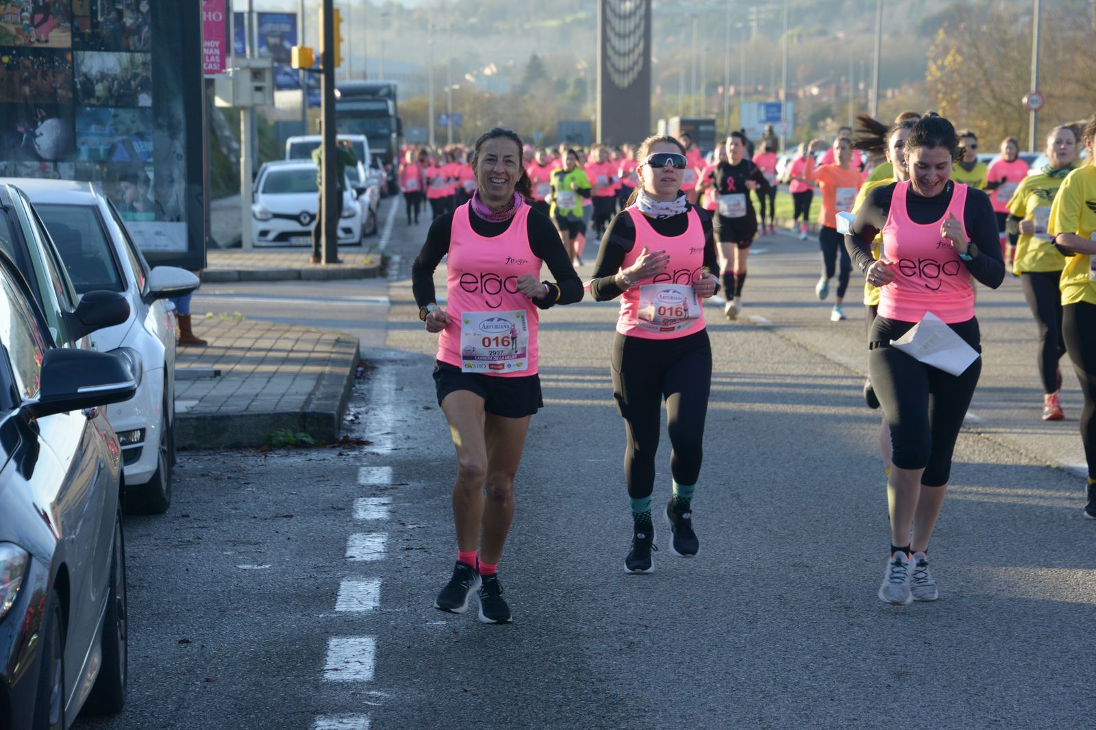 Las mejores fotos de la Carrera de la Mujer Central Lechera Asturiana Gijón 2021 (CARRERA / GALERÍA 1)