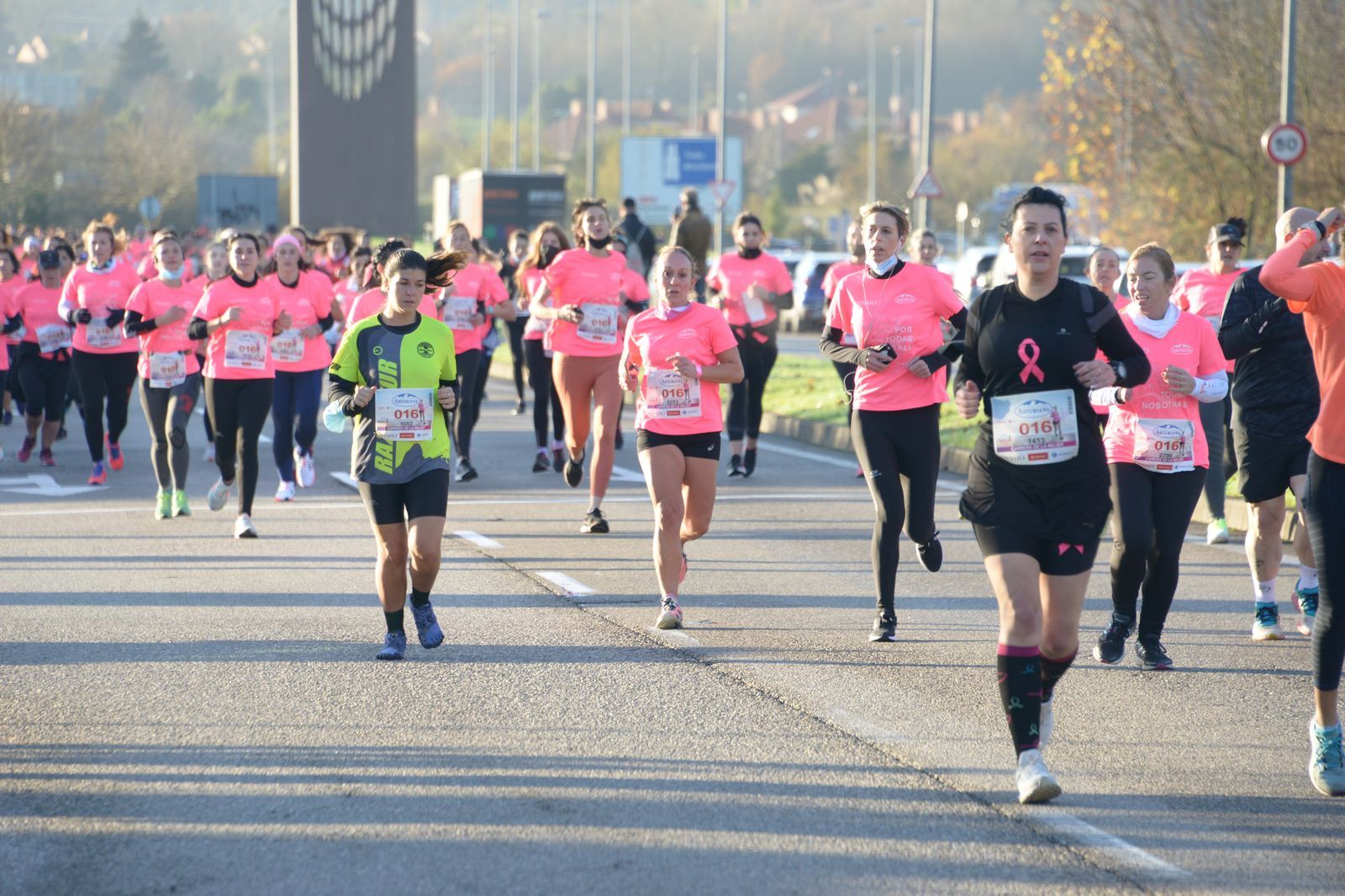 Las mejores fotos de la Carrera de la Mujer Central Lechera Asturiana Gijón 2021 (CARRERA / GALERÍA 1)