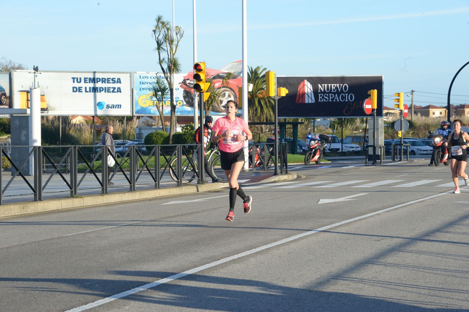 Las mejores fotos de la Carrera de la Mujer Central Lechera Asturiana Gijón 2021 (CARRERA / GALERÍA 2)
