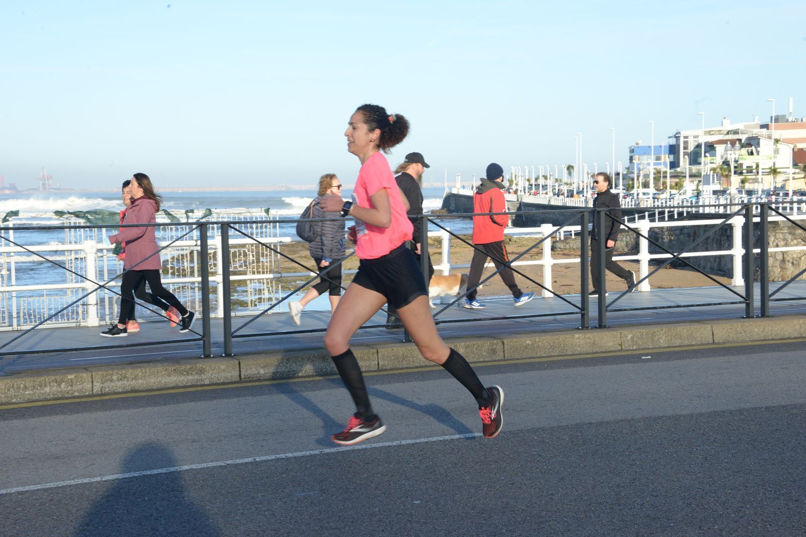 Las mejores fotos de la Carrera de la Mujer Central Lechera Asturiana Gijón 2021 (CARRERA / GALERÍA 2)