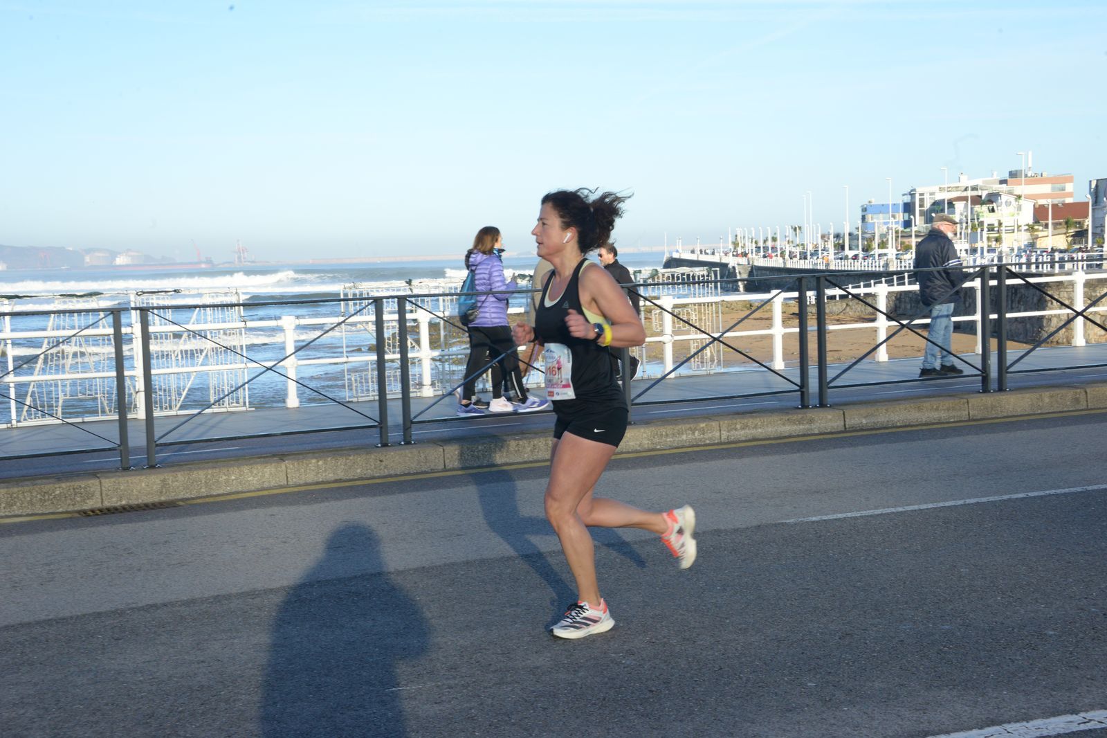 Las mejores fotos de la Carrera de la Mujer Central Lechera Asturiana Gijón 2021 (CARRERA / GALERÍA 2)