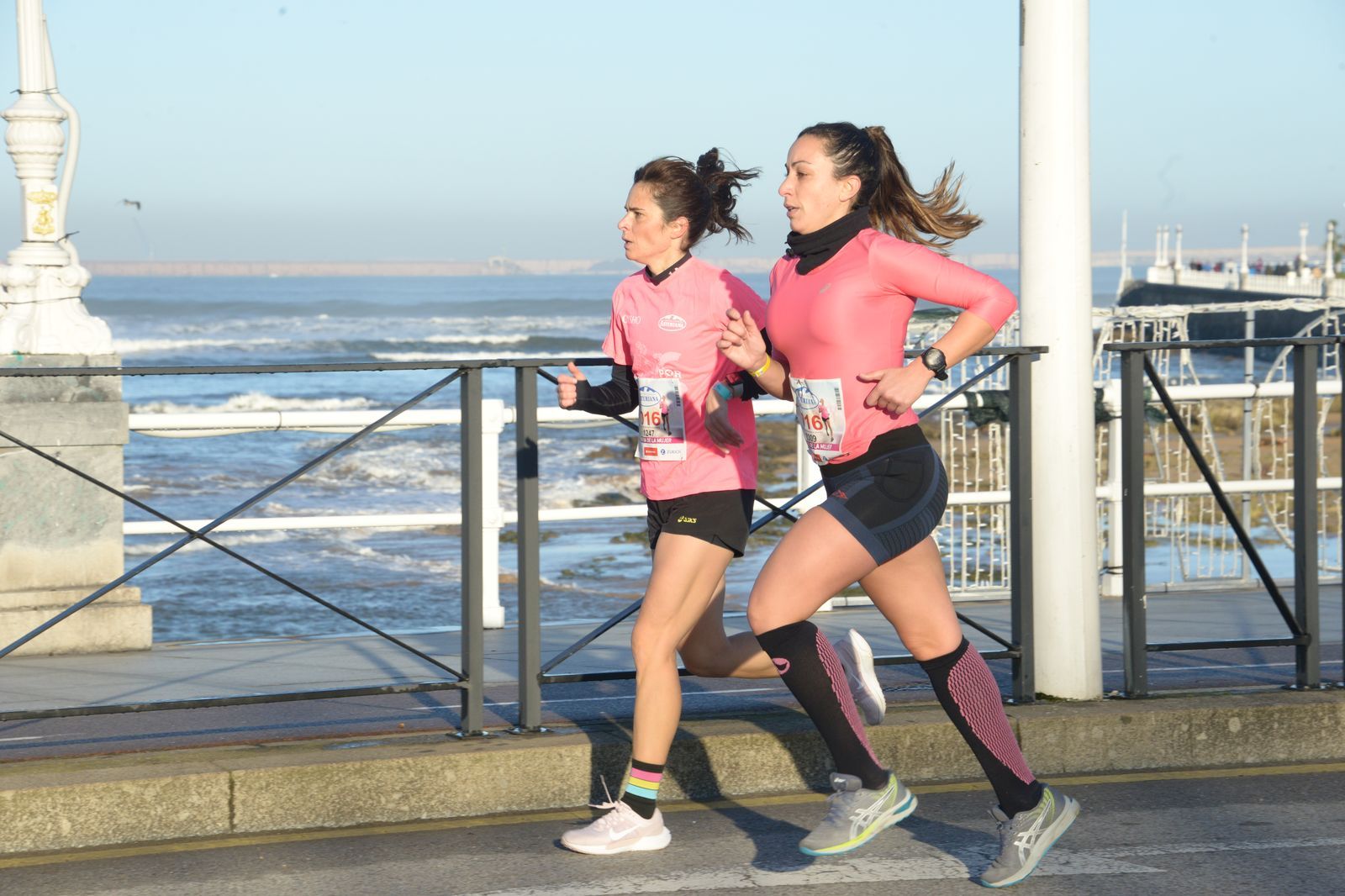 Las mejores fotos de la Carrera de la Mujer Central Lechera Asturiana Gijón 2021 (CARRERA / GALERÍA 2)