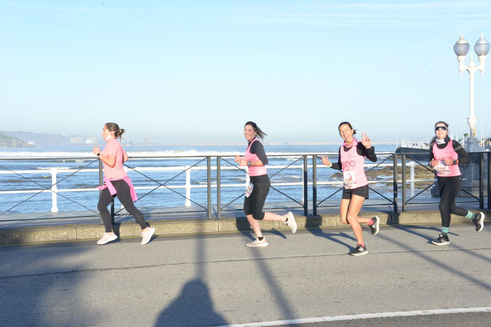 Las mejores fotos de la Carrera de la Mujer Central Lechera Asturiana Gijón 2021 (CARRERA / GALERÍA 2)