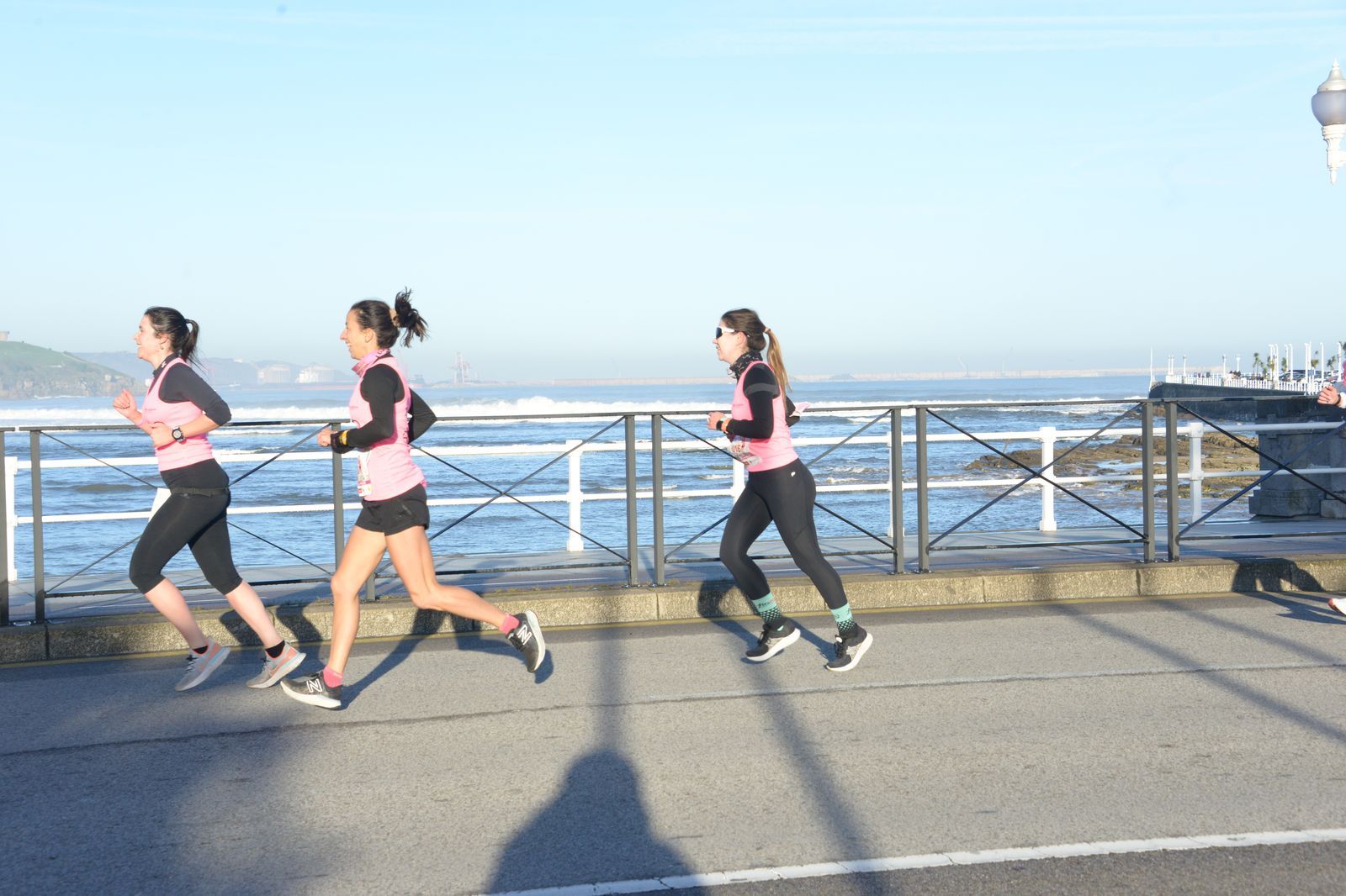 Las mejores fotos de la Carrera de la Mujer Central Lechera Asturiana Gijón 2021 (CARRERA / GALERÍA 2)