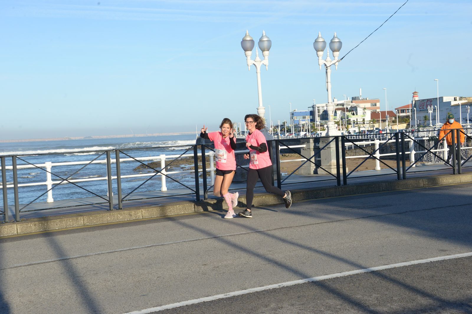 Las mejores fotos de la Carrera de la Mujer Central Lechera Asturiana Gijón 2021 (CARRERA / GALERÍA 2)