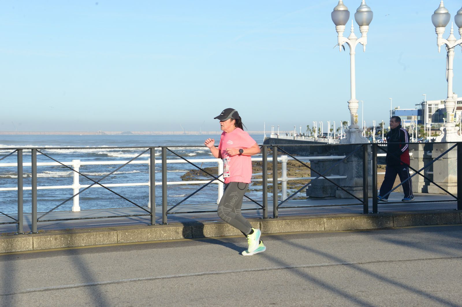 Las mejores fotos de la Carrera de la Mujer Central Lechera Asturiana Gijón 2021 (CARRERA / GALERÍA 2)