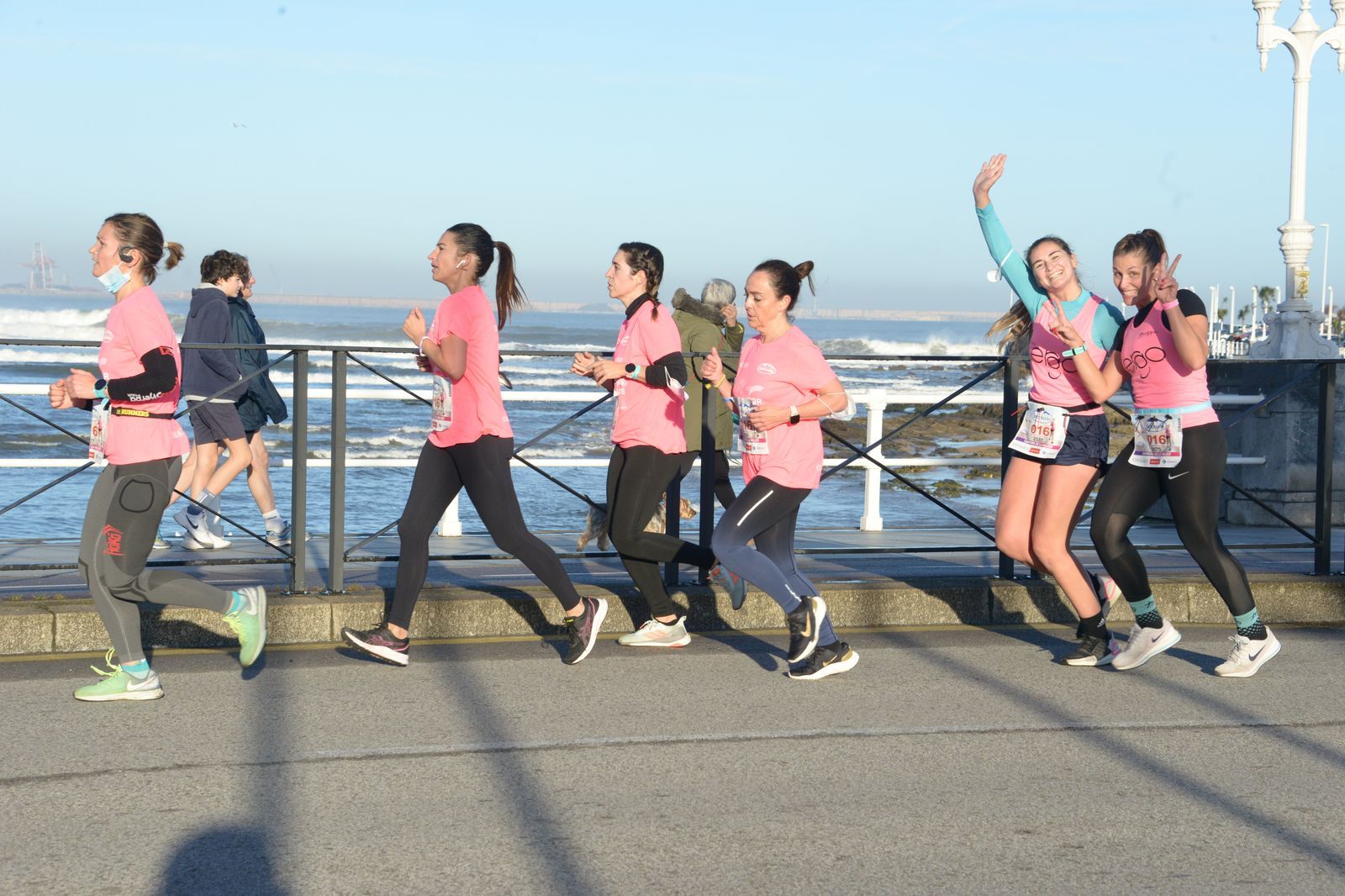 Las mejores fotos de la Carrera de la Mujer Central Lechera Asturiana Gijón 2021 (CARRERA / GALERÍA 2)