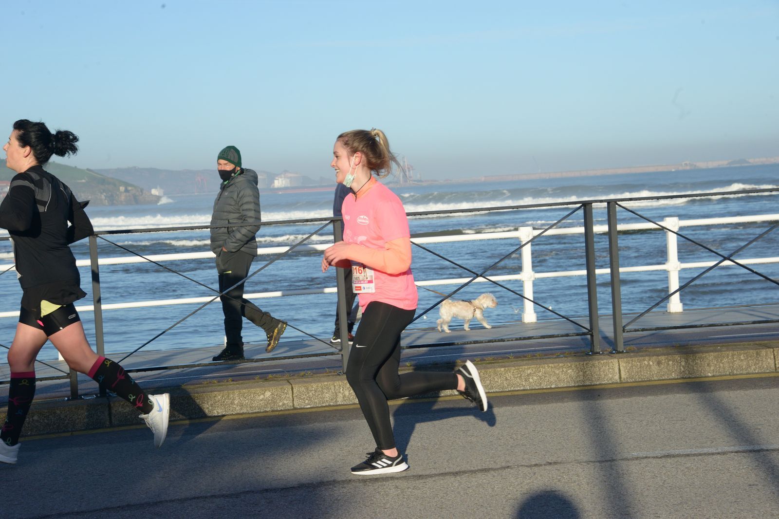 Las mejores fotos de la Carrera de la Mujer Central Lechera Asturiana Gijón 2021 (CARRERA / GALERÍA 2)