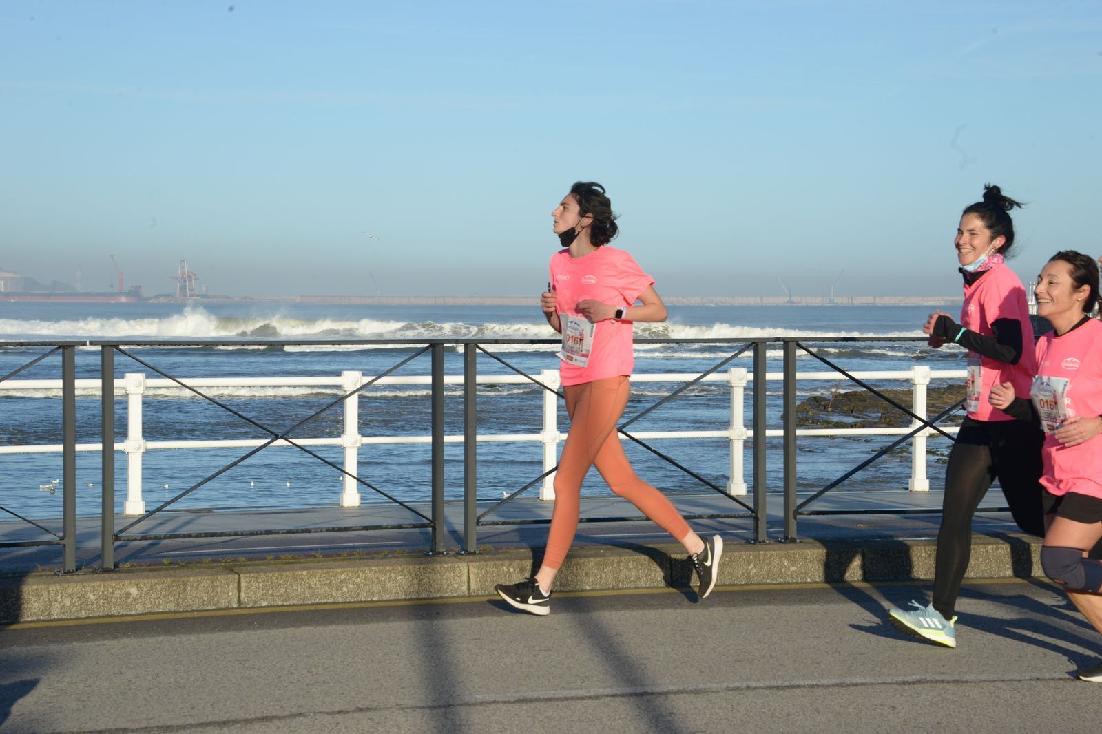 Las mejores fotos de la Carrera de la Mujer Central Lechera Asturiana Gijón 2021 (CARRERA / GALERÍA 2)