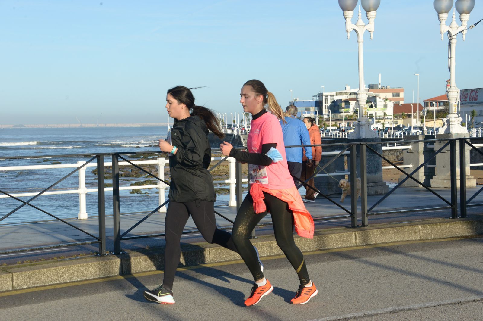 Las mejores fotos de la Carrera de la Mujer Central Lechera Asturiana Gijón 2021 (CARRERA / GALERÍA 2)