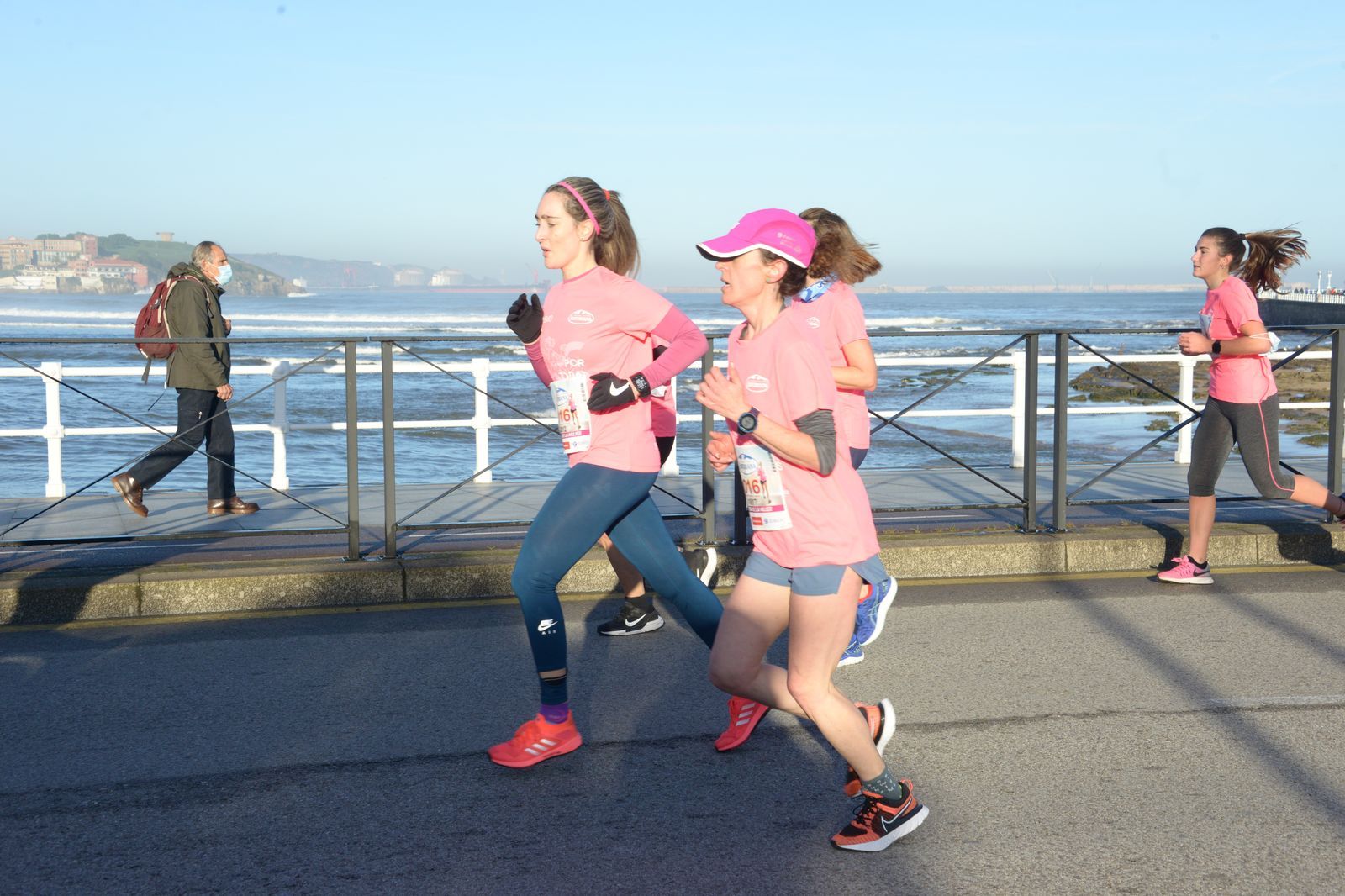 Las mejores fotos de la Carrera de la Mujer Central Lechera Asturiana Gijón 2021 (CARRERA / GALERÍA 3)