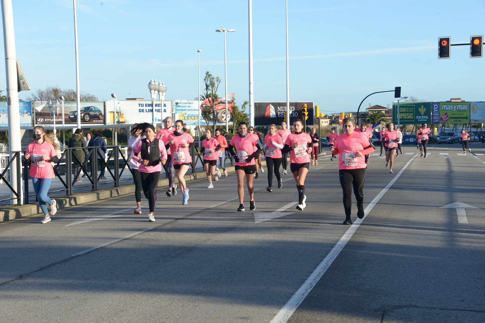 Las mejores fotos de la Carrera de la Mujer Central Lechera Asturiana Gijón 2021 (CARRERA / GALERÍA 3)