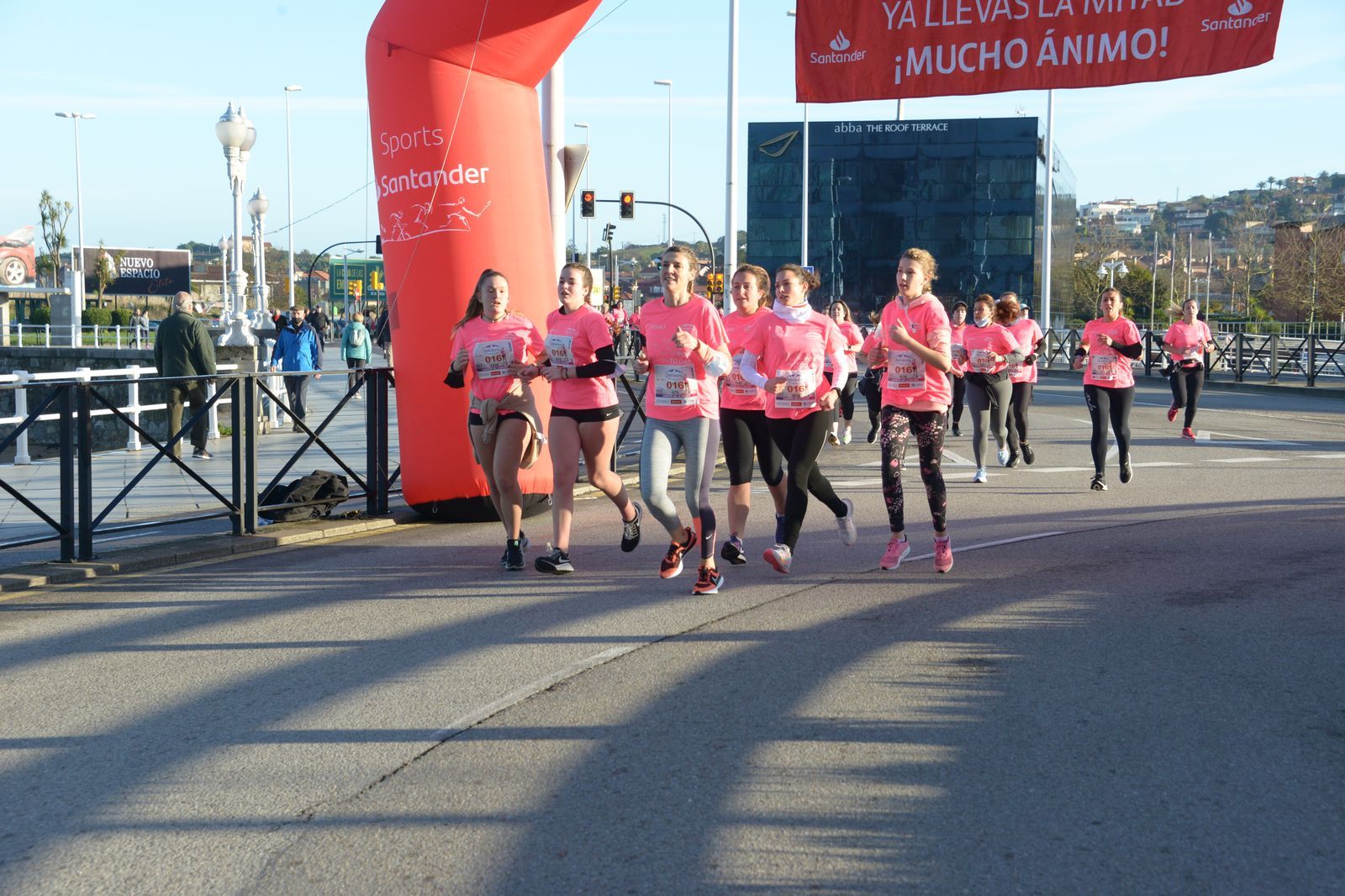 Las mejores fotos de la Carrera de la Mujer Central Lechera Asturiana Gijón 2021 (CARRERA / GALERÍA 3)