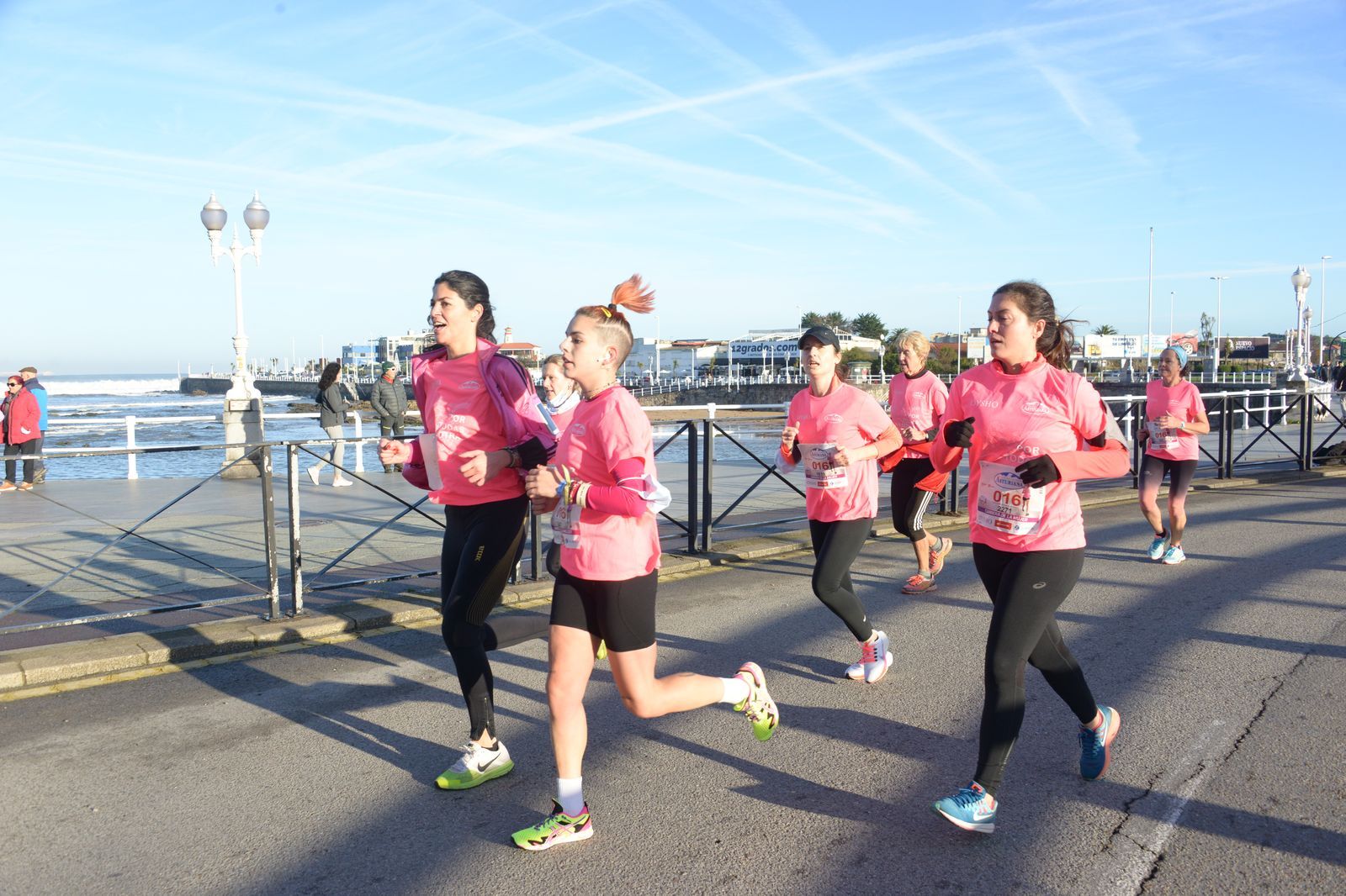 Las mejores fotos de la Carrera de la Mujer Central Lechera Asturiana Gijón 2021 (CARRERA / GALERÍA 3)