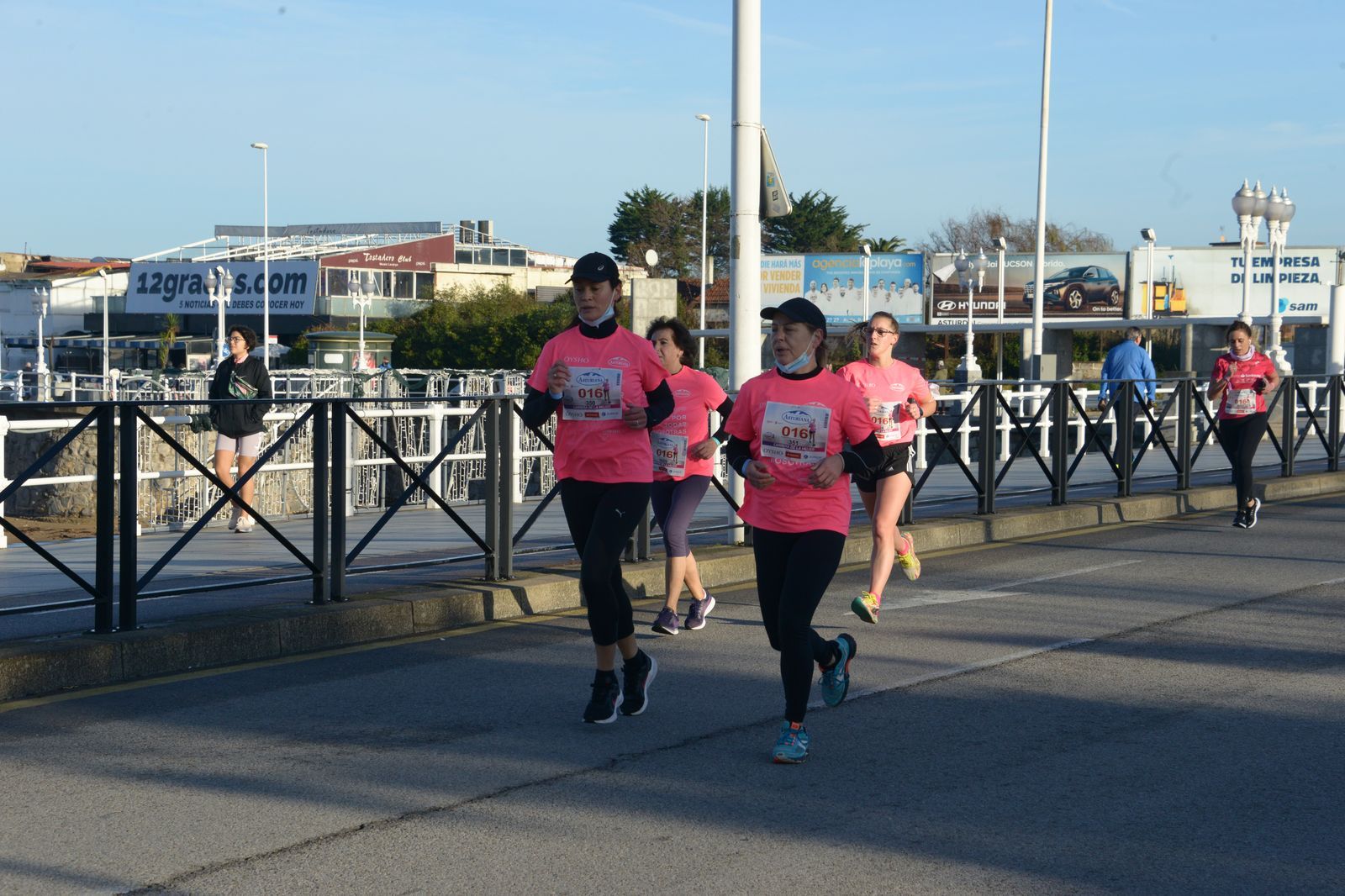 Las mejores fotos de la Carrera de la Mujer Central Lechera Asturiana Gijón 2021 (CARRERA / GALERÍA 3)