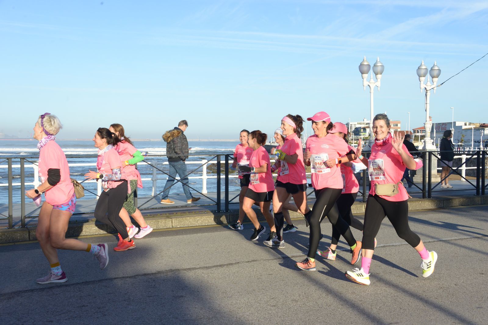 Las mejores fotos de la Carrera de la Mujer Central Lechera Asturiana Gijón 2021 (CARRERA / GALERÍA 3)