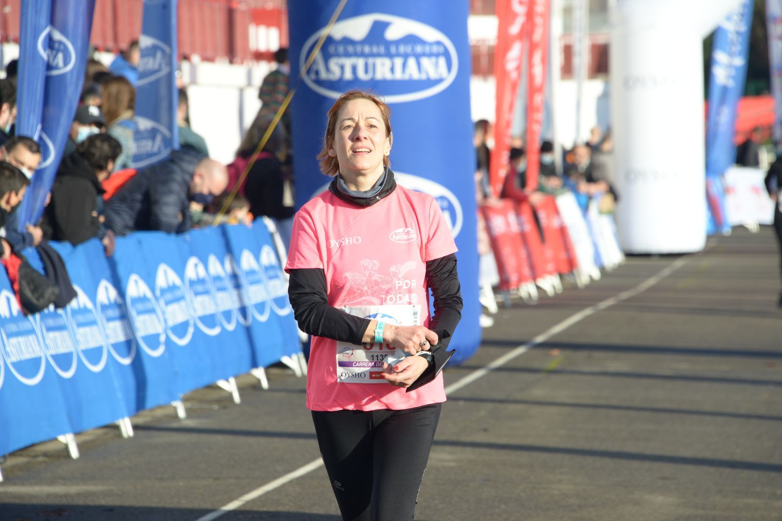 Las mejores fotos de la Carrera de la Mujer Central Lechera Asturiana Gijón 2021 (LLEGADAS A META / GALERÍA 2)